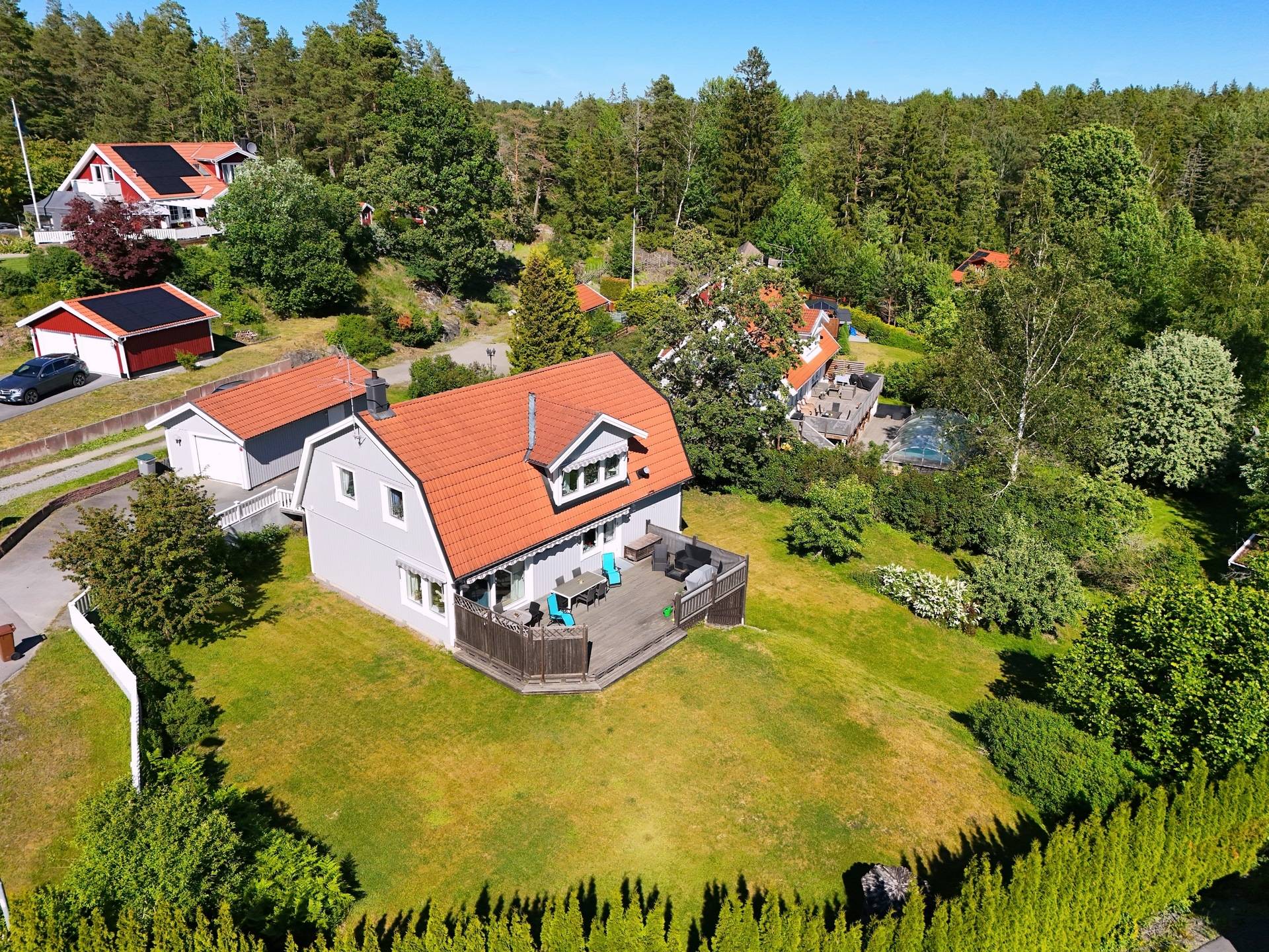 8 rum villa på Torparevägen 22 Tyresö, Tyresö kommun - bild 1