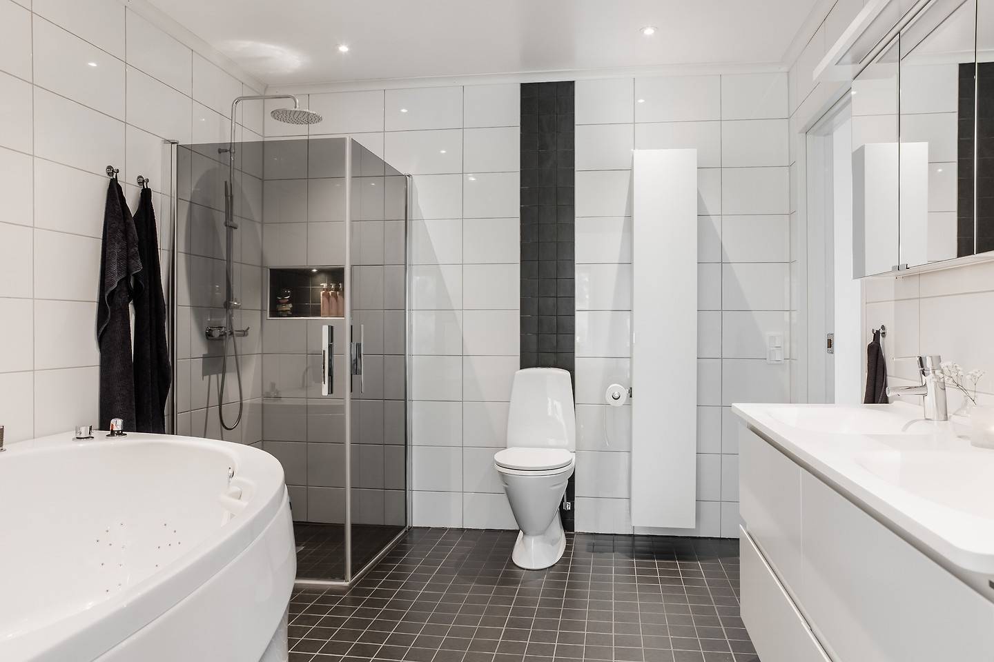 5 rum Villa på Myrvägen 12 Centrum Tidaholms kommun - bild 33