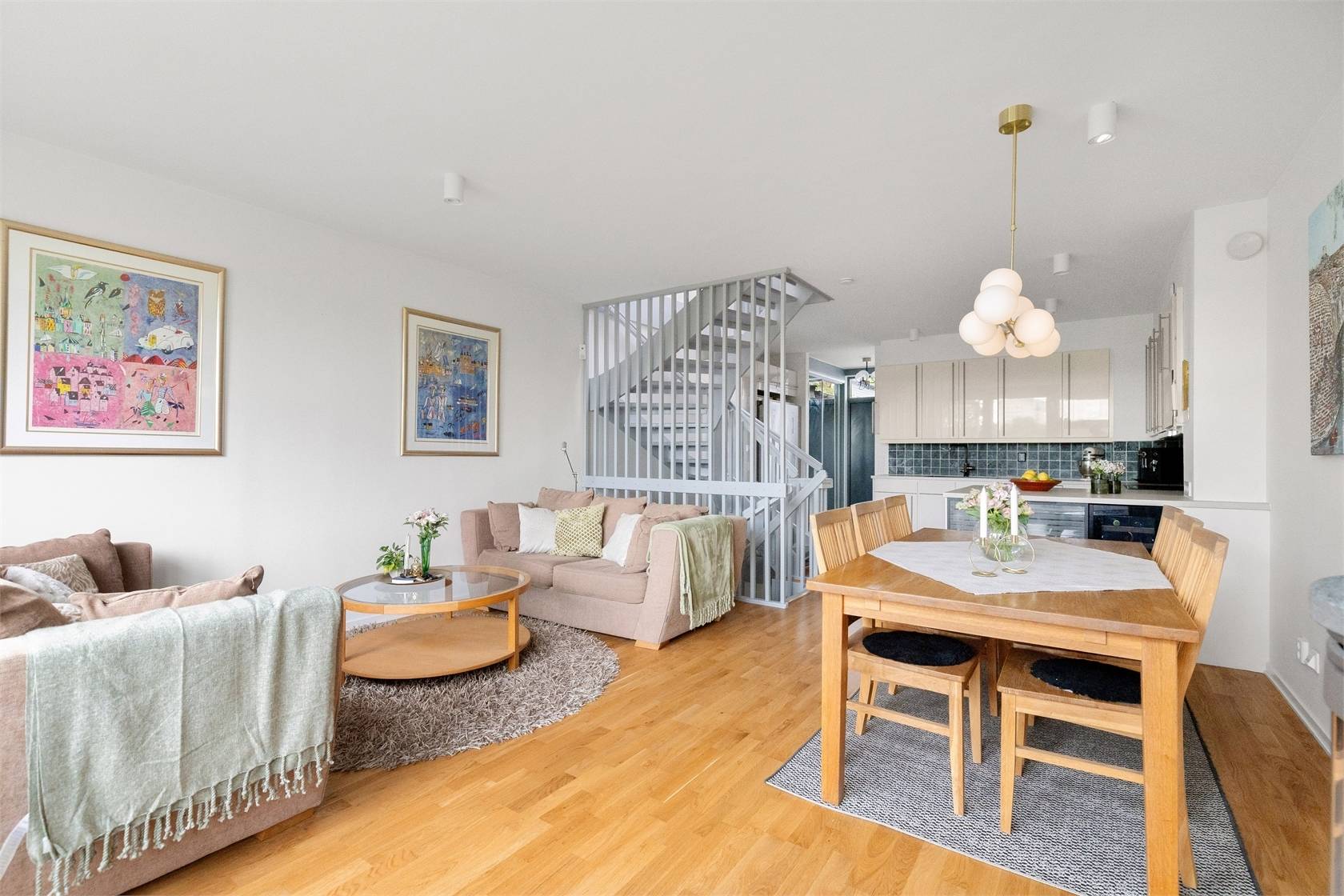 4 rum Radhus på Blomstervägen 7D Finntorp Nacka kommun - bild 8