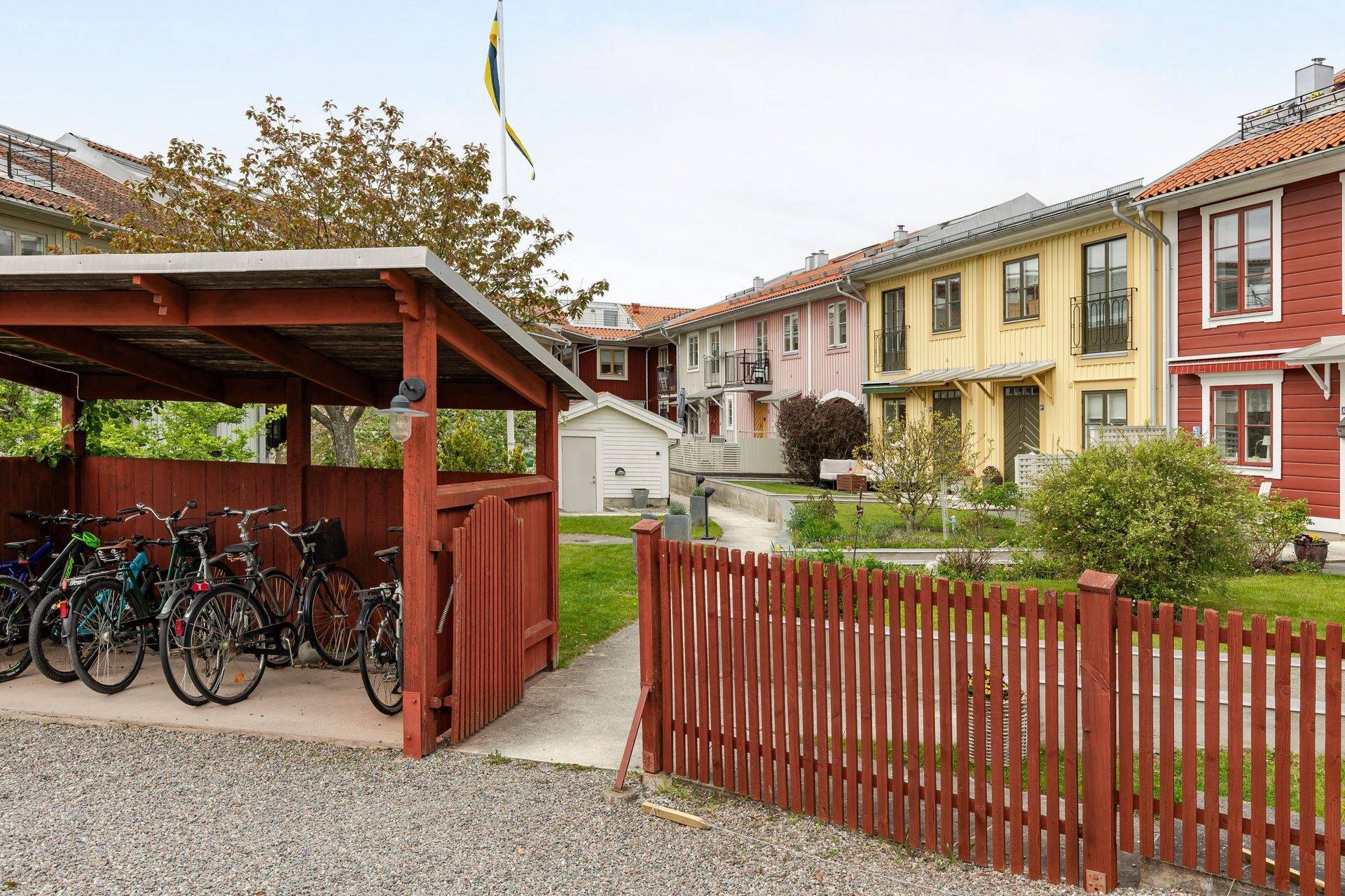 3.5 rum Radhus på Kärnbogatan 8F Centrala Mariefred Strängnäs kommun - bild 54