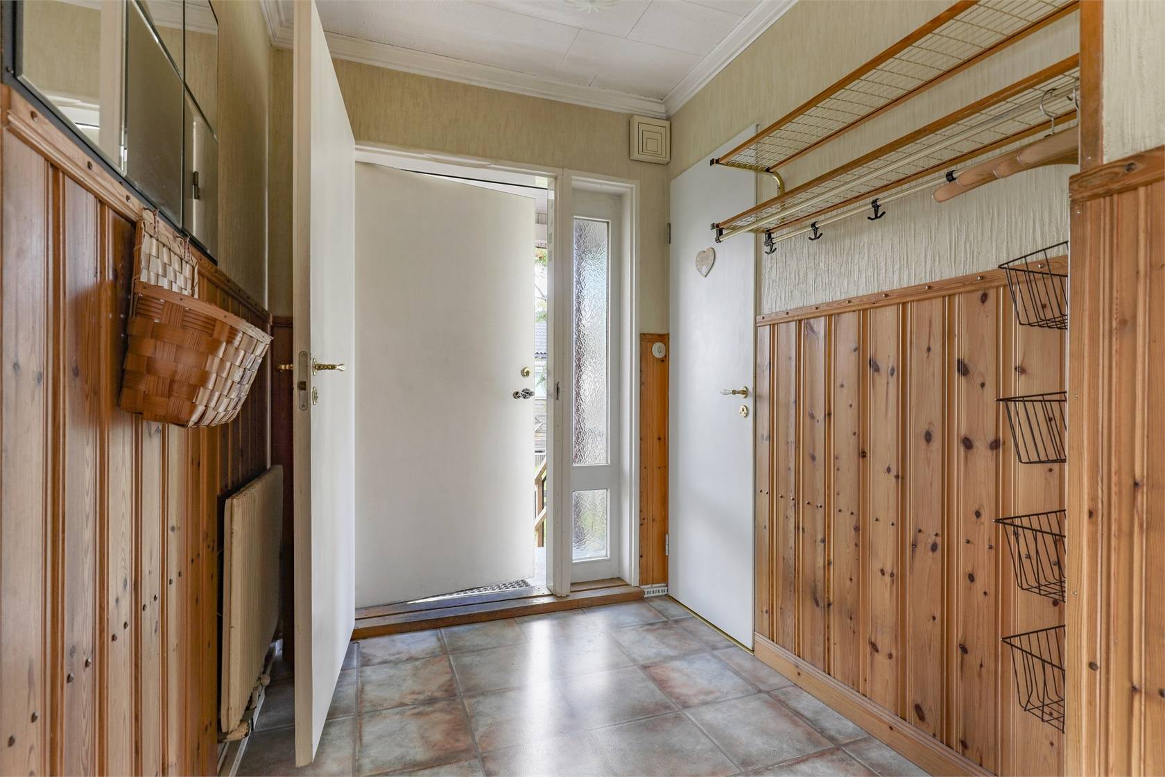 4 rum Villa på Björkvägen 27 Gimo Östhammars kommun - bild 2