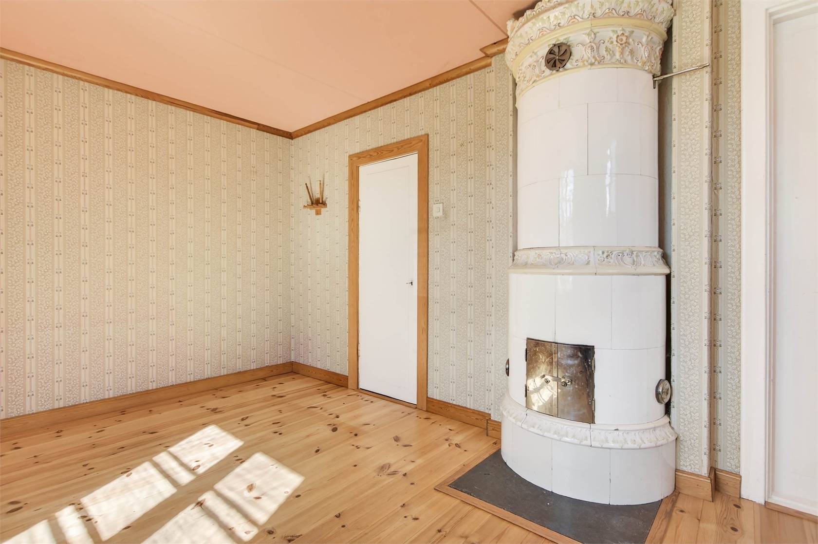 5 rum Villa på Centralvägen 12 Hälleforsnäs Flens kommun - bild 14
