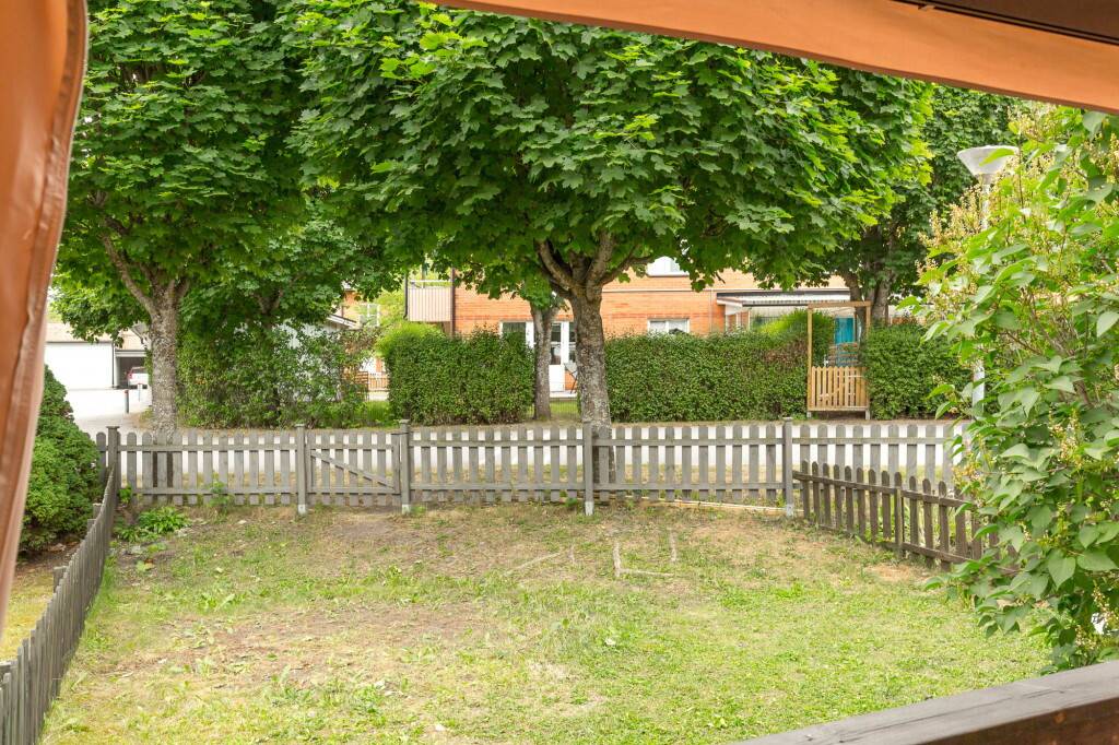 5 rum Parhus på Fjärilsstigen 6 Gånsta Enköpings kommun - bild 4