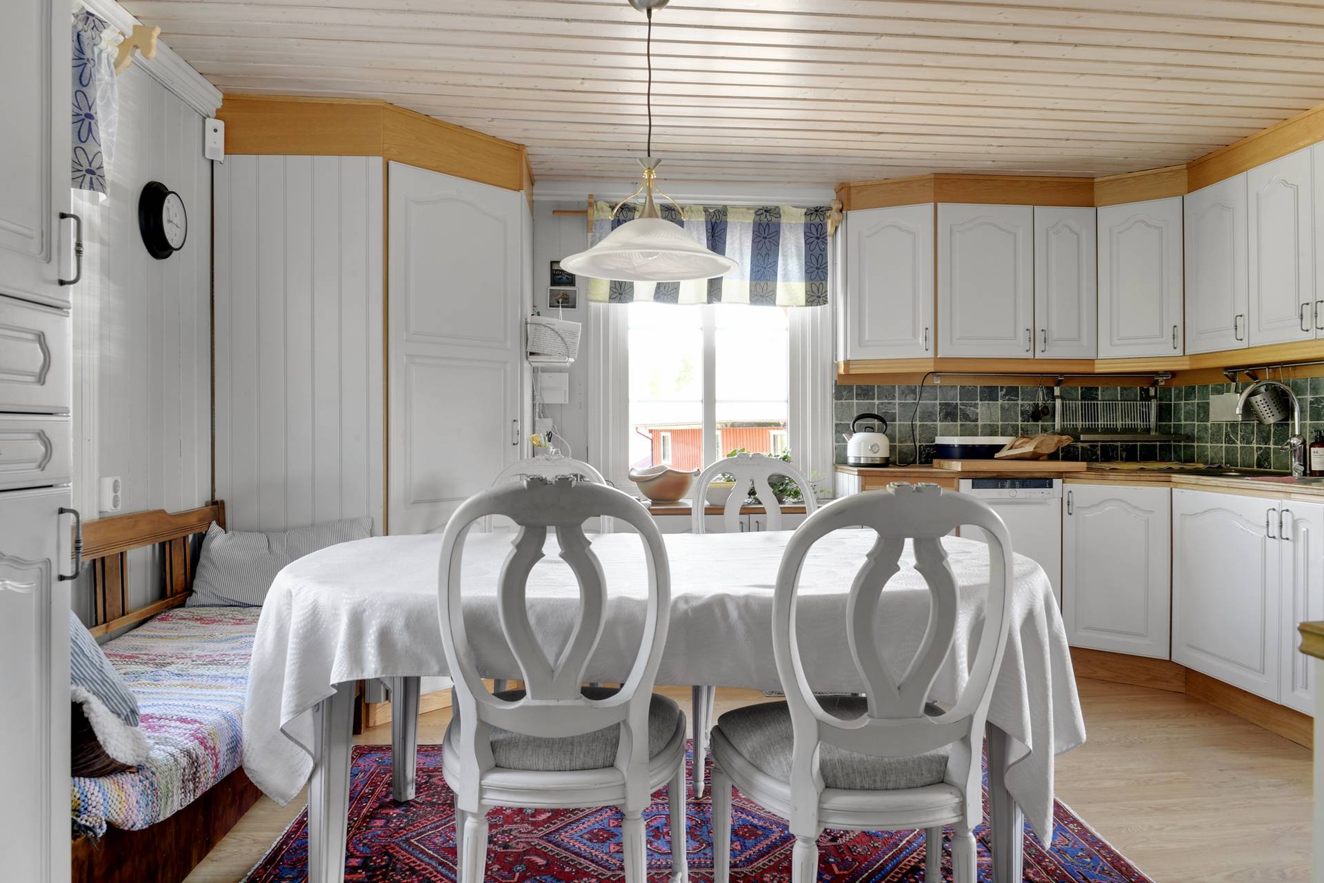 Gård med skogsbruk på Stenarsröd Lilla Edets kommun - bild 9