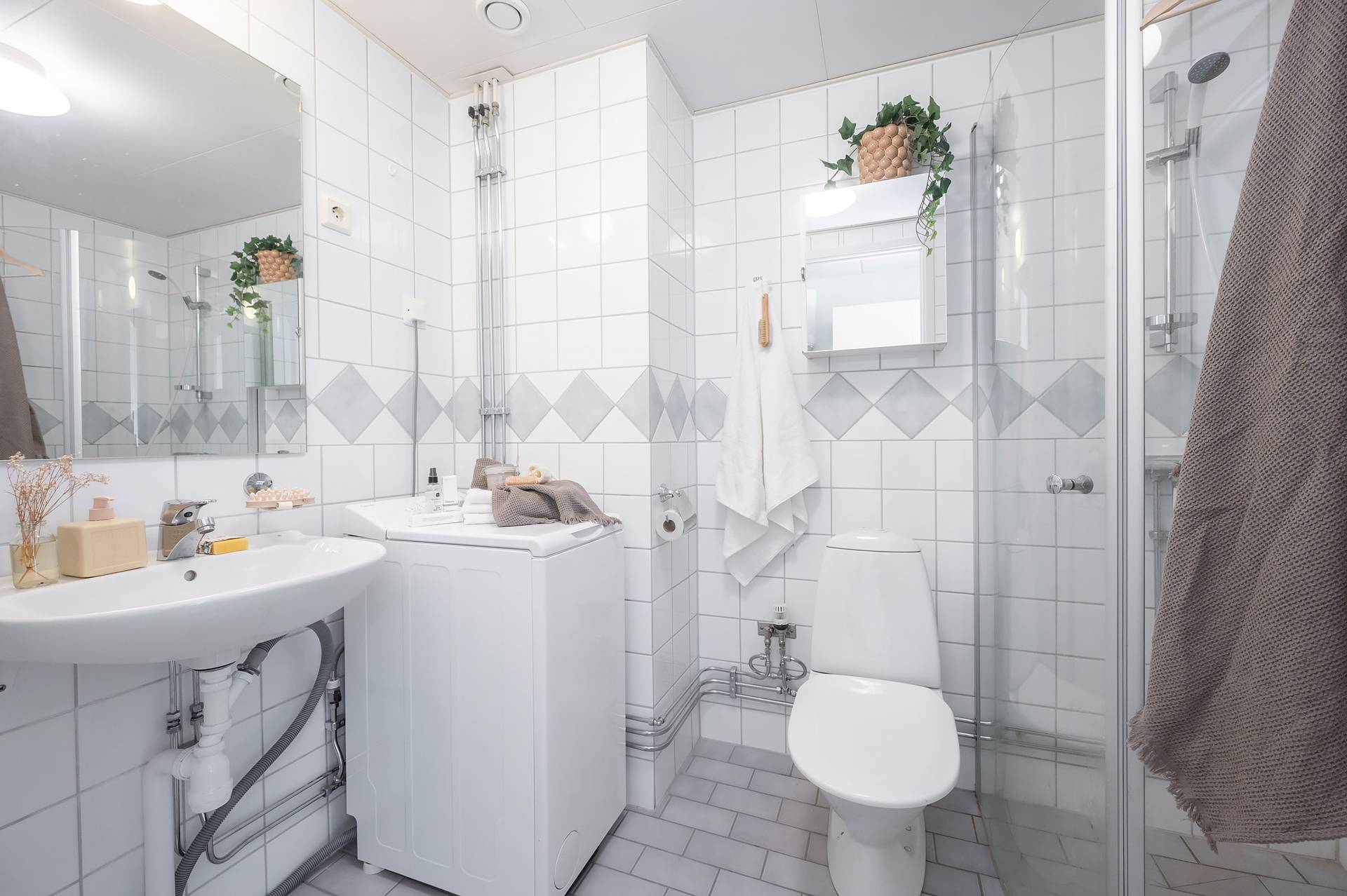 1 rum Lägenhet på Rådstuguvägen 9 Fullersta - Centrala Huddinge Huddinge kommun - bild 16
