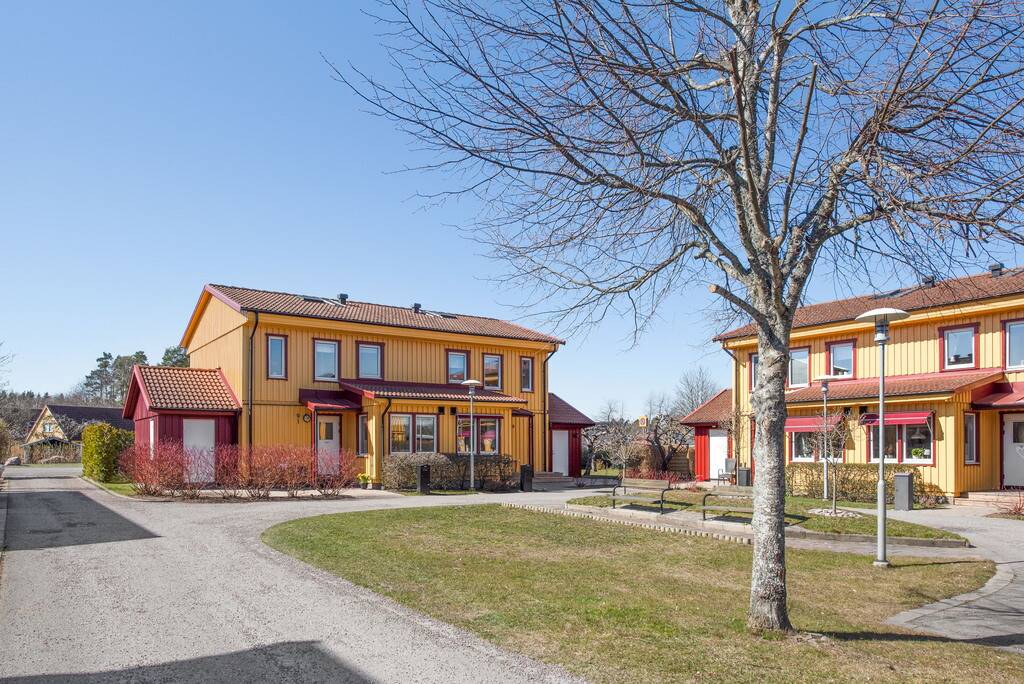 4 rum Par-/kedje-/radhus på Härnegatan 91 Ljungsbro Linköpings kommun - bild 30