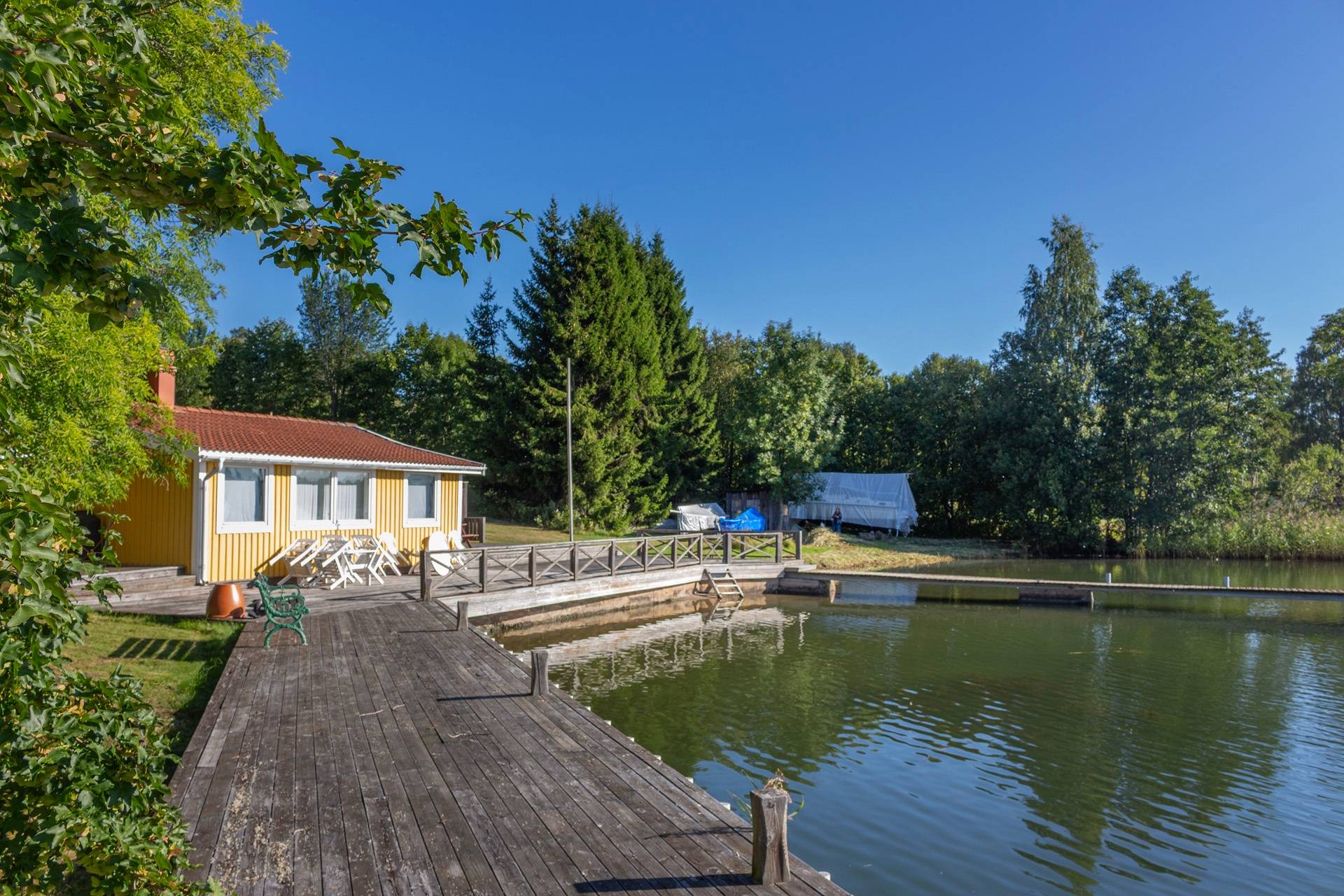 8 rum Vinterbonat fritidshus på Östervik 26-30 Roslagen - sjötomter Norrtälje kommun - bild 9