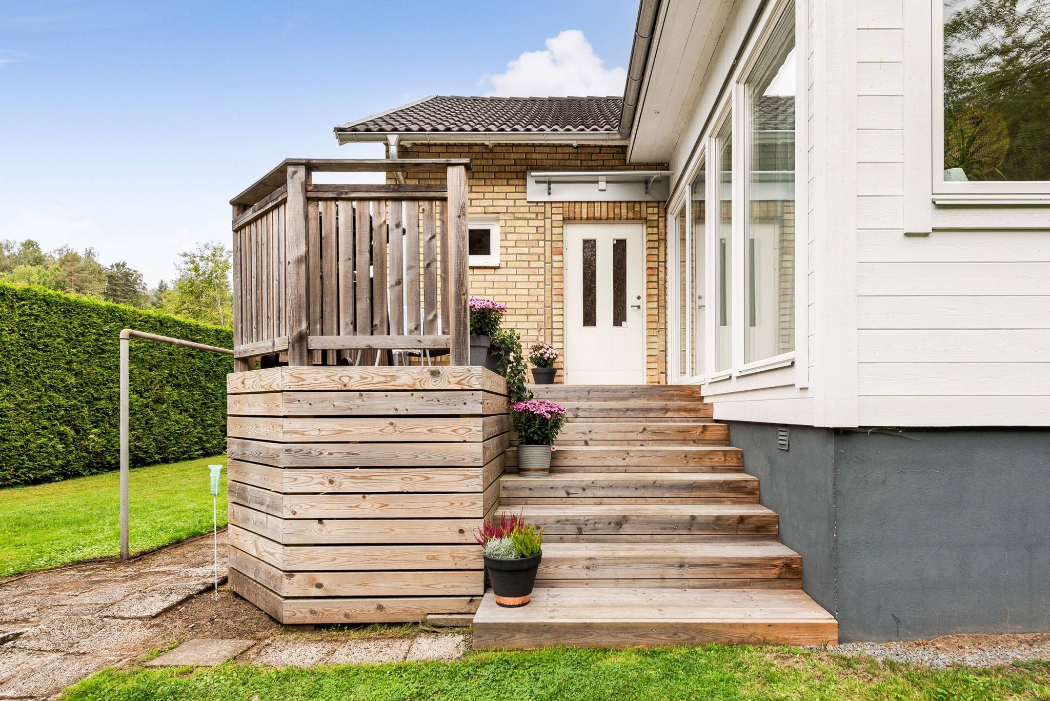 5 rum Villa på Östra Hjälmsgatan 1 Norrahammar Jönköpings kommun - bild 3