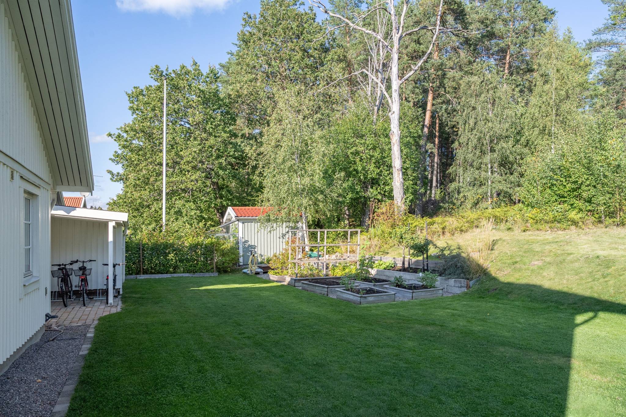 8 rum Villa på Skogshyddevägen 2 Tosterön Strängnäs kommun - bild 47