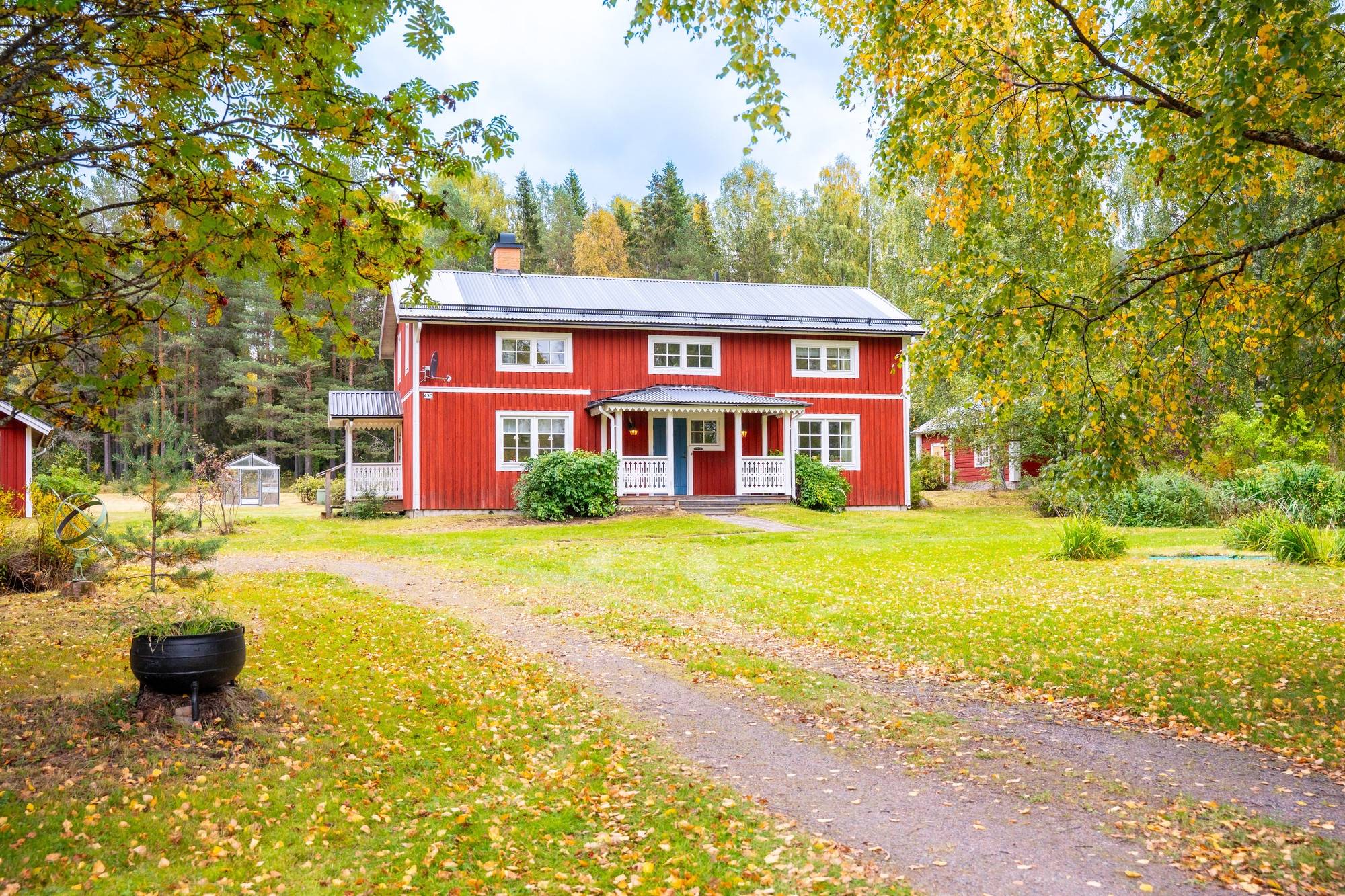 6 rum villa på Pålgård 428, 430 & 434 Pålgård, Ragunda kommun - bild 1
