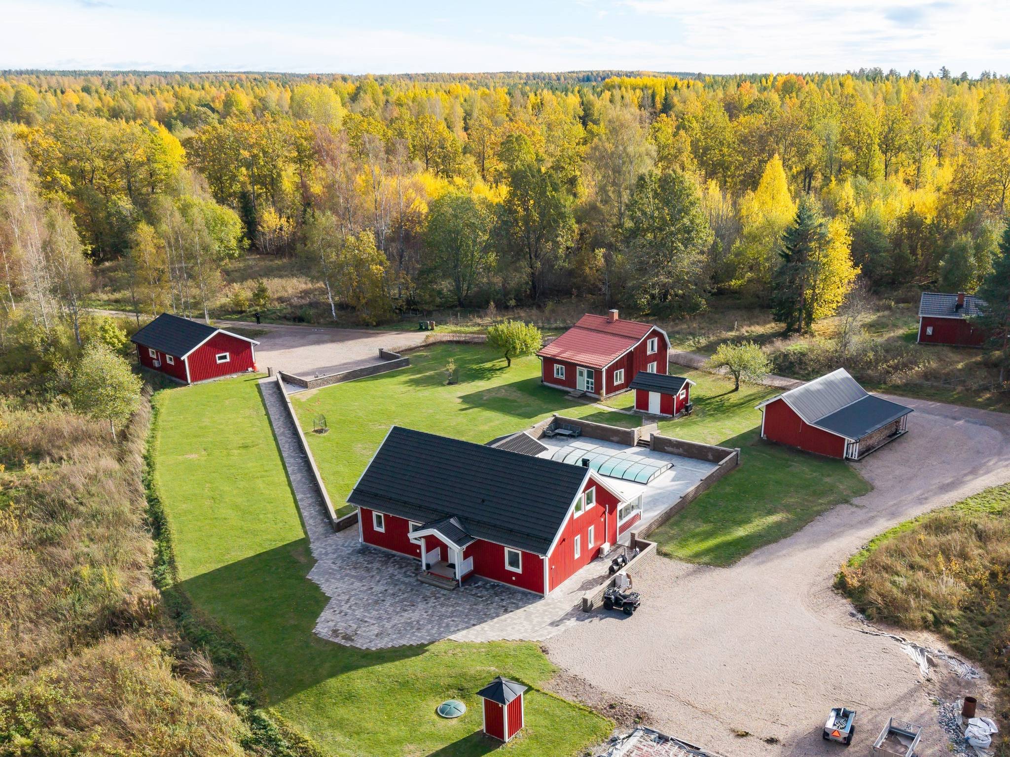 gård/skog på Lännäs 180 Hampetorp, Örebro kommun - bild 1
