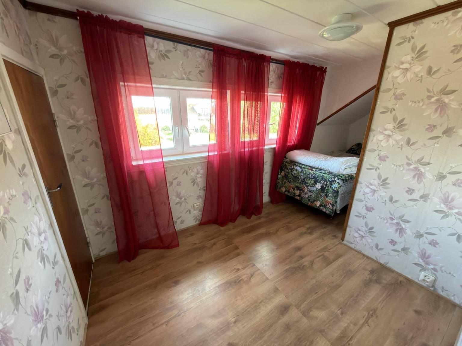 112 m² Villa på Tivedsvägen 16 Töreboda kommun - bild 24