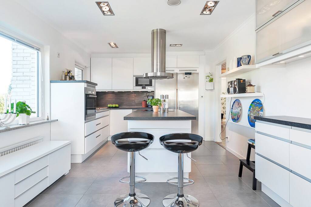 7 rum Villa på Tingvallavägen 3 Vallentuna Vallentuna kommun - bild 2