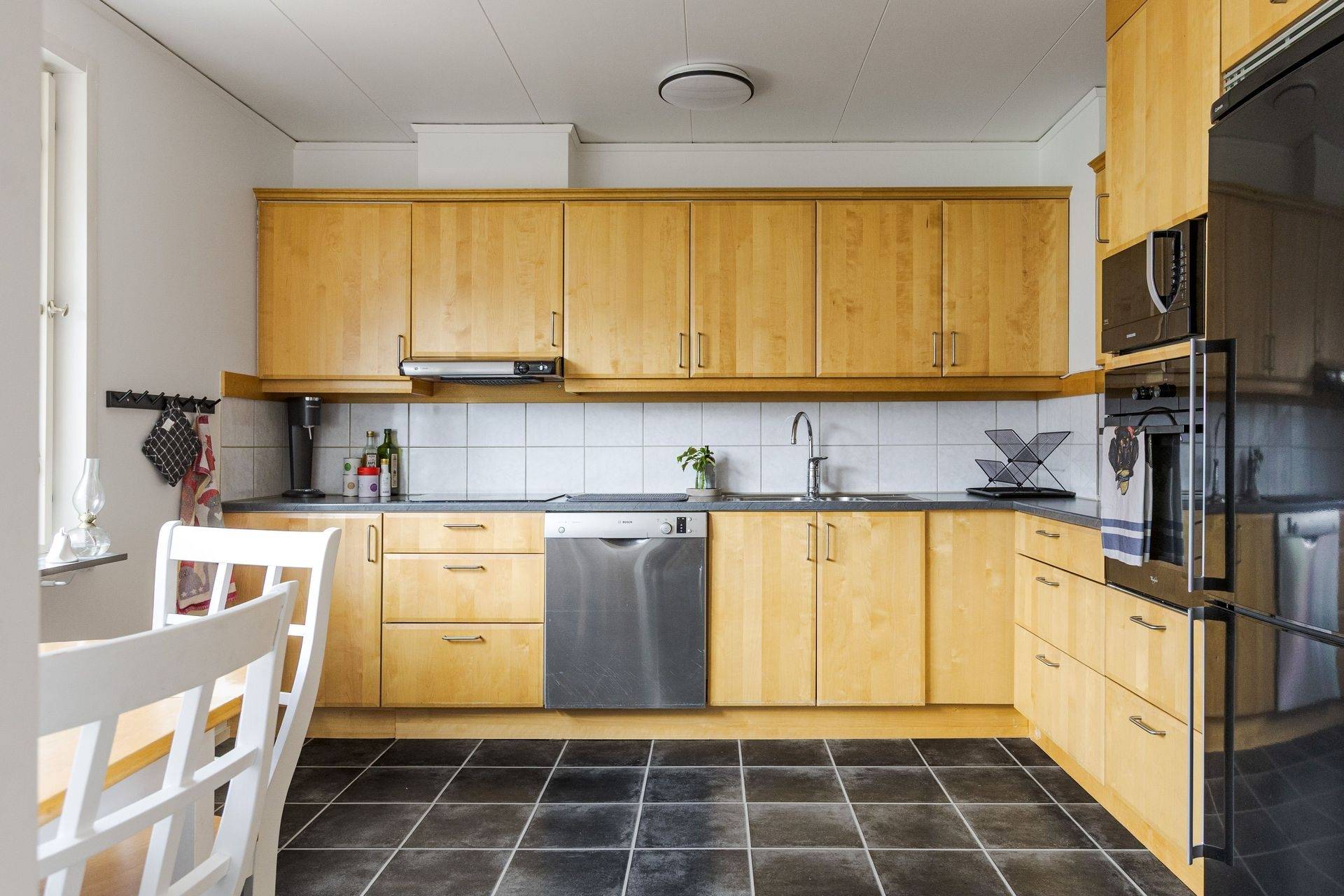 4 rum Radhus på Körsbärsgatan 16D Kinna Marks kommun - bild 11