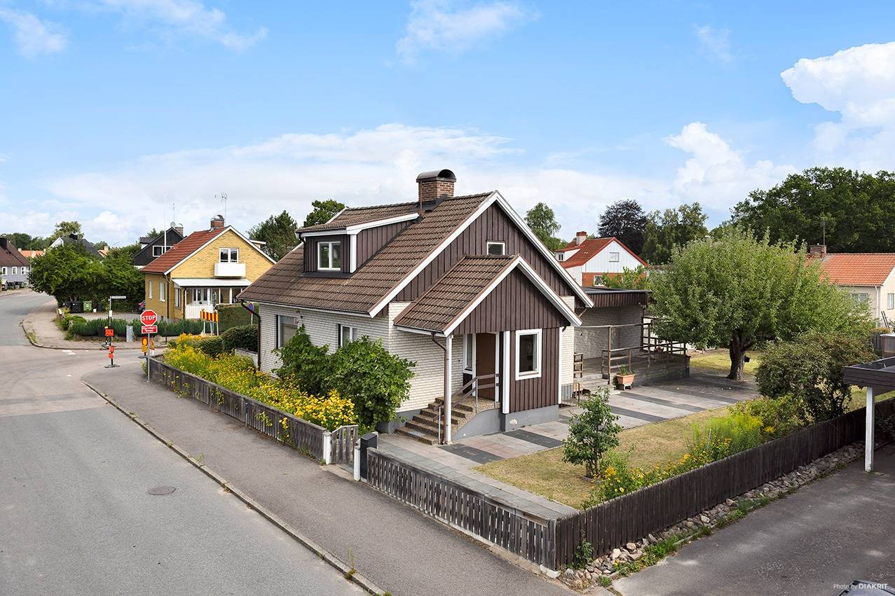 6 rum Villa på Långkroksvägen 10 Hässleholm Hässleholms kommun - bild 1