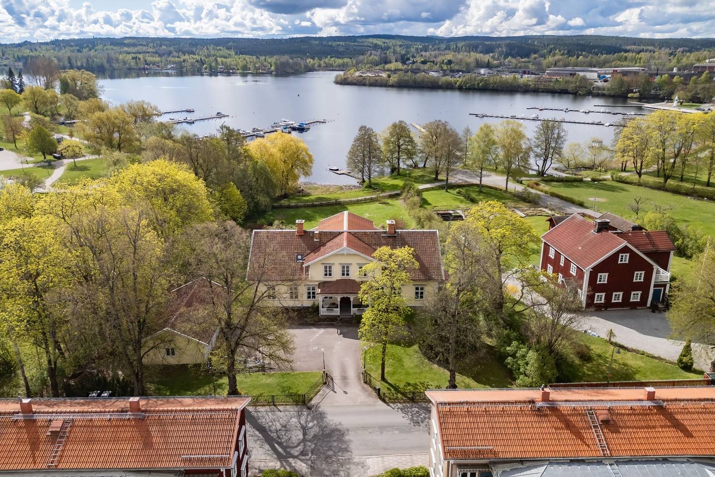 12 rum Villa på Kyrkogatan 32 Hamnen Smedjebackens kommun - bild 8