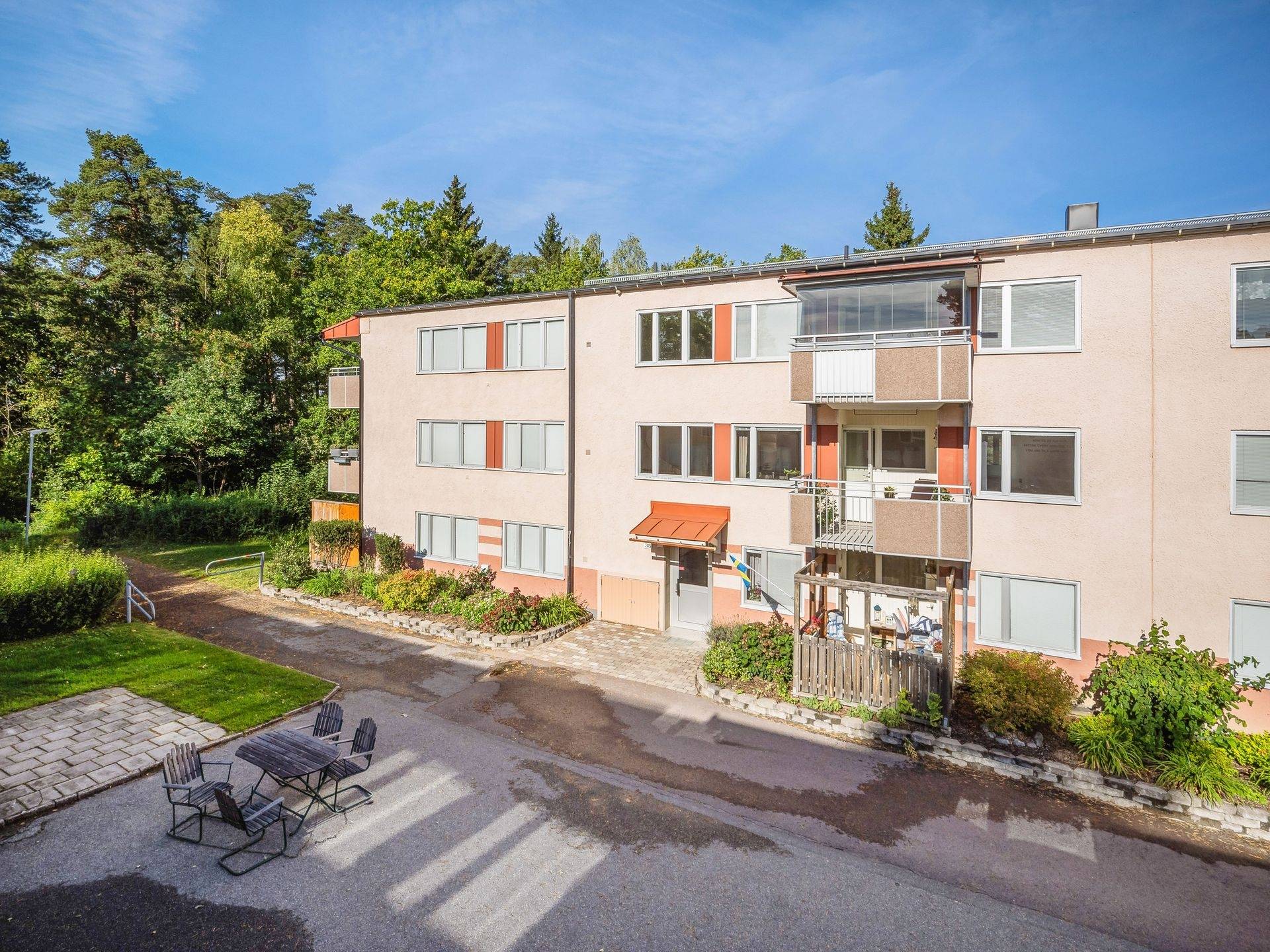 3 rum Lägenhet på Morkullegatan 38 Råby Västerås kommun - bild 3