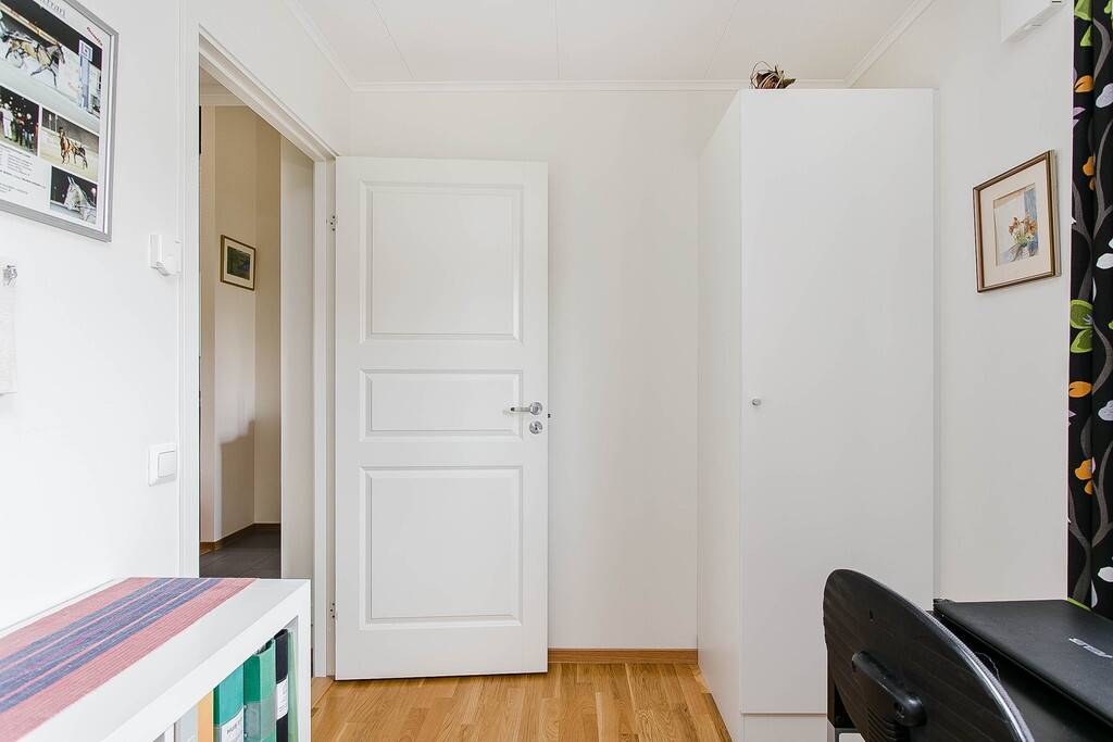 4 rum Villa på Virvelvindsvägen 6 Sjölunda Lidköpings kommun - bild 12