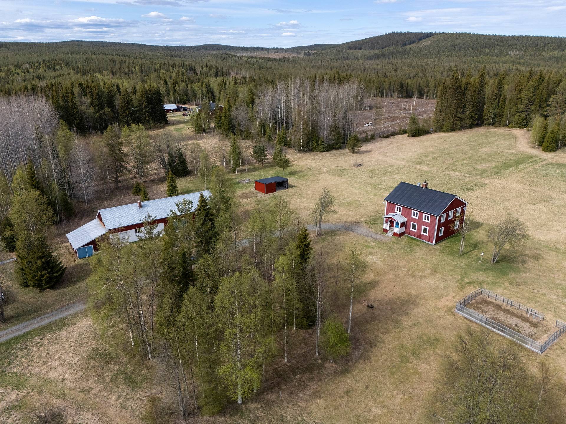 4 rum Gård utan jordbruk på Åkervägen 10 Rentjärn Malå kommun - bild 114