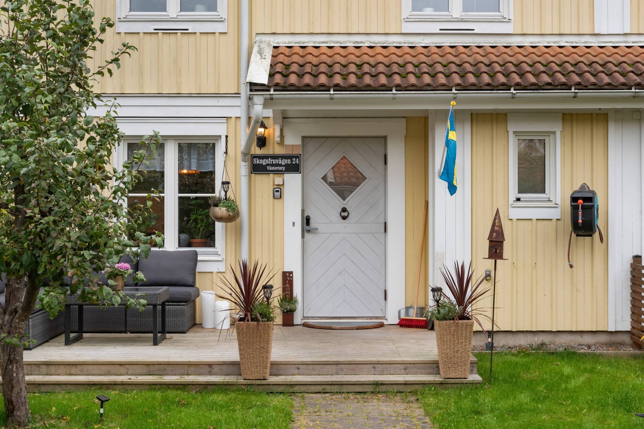 4 rum Radhus på Skogsfruvägen 24 Rimbo - Västertorp Norrtälje kommun - bild 1