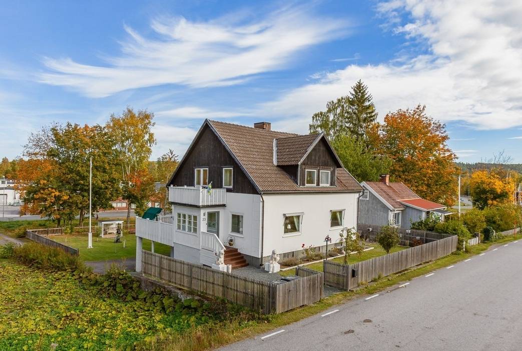 9 rum villa på Kyrkogatan 23 Virserum, Hultsfreds kommun - bild 1