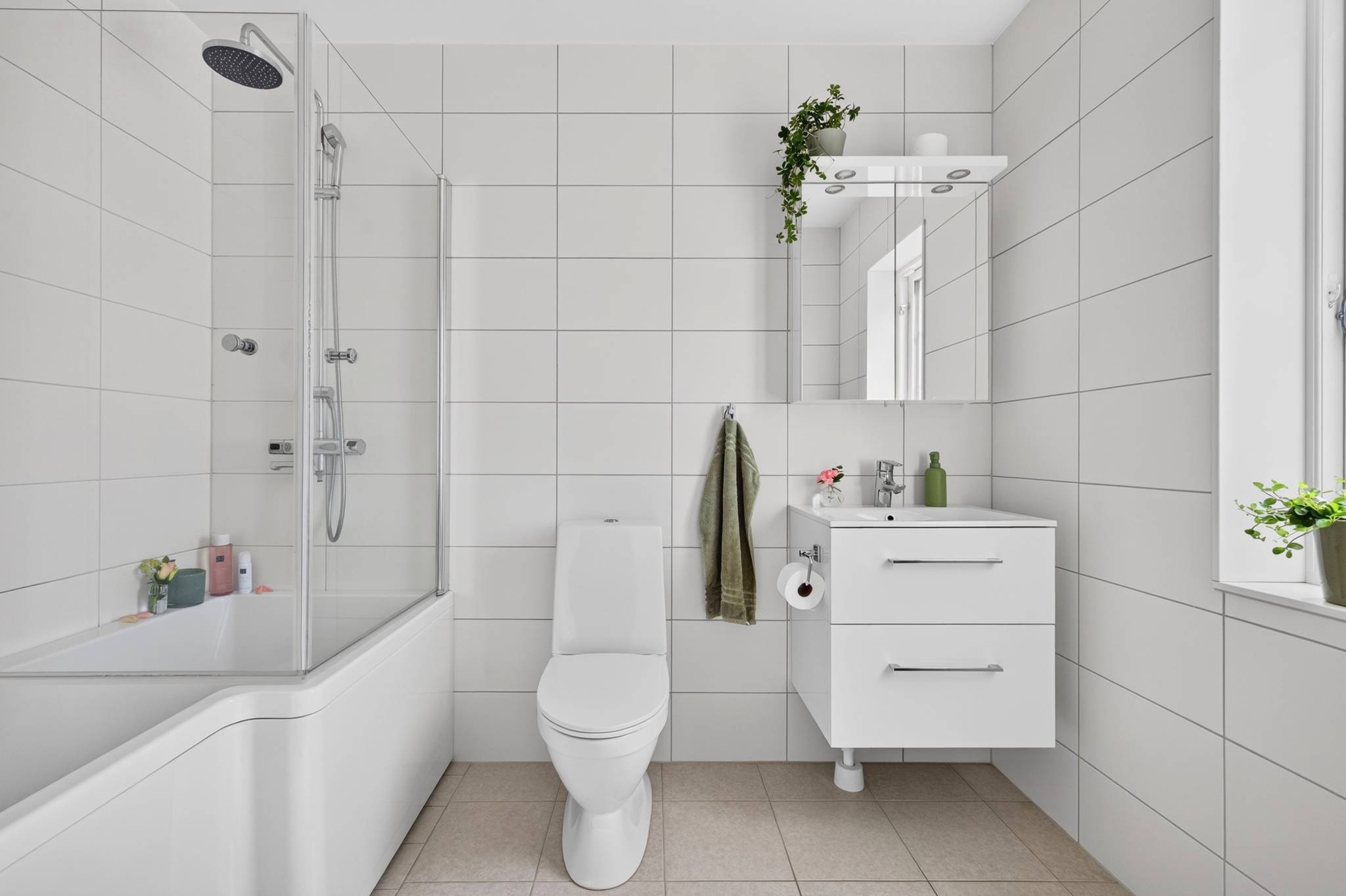 5 rum Radhus på Lilla Ässkogvägen 18B Norra Bro Örebro kommun - bild 17