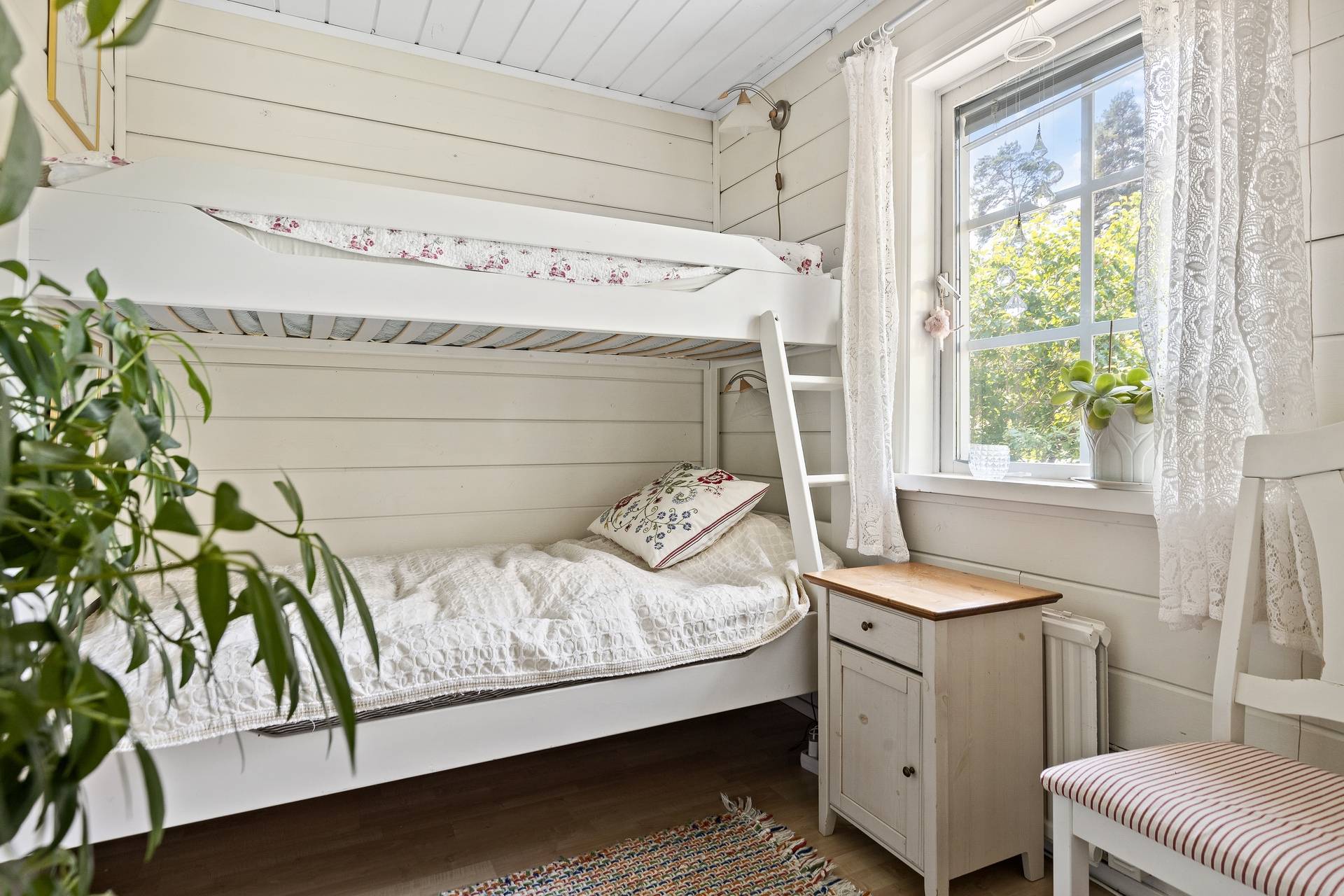5 rum Villa på Grönsångarvägen 5 Skokloster Håbo kommun - bild 29