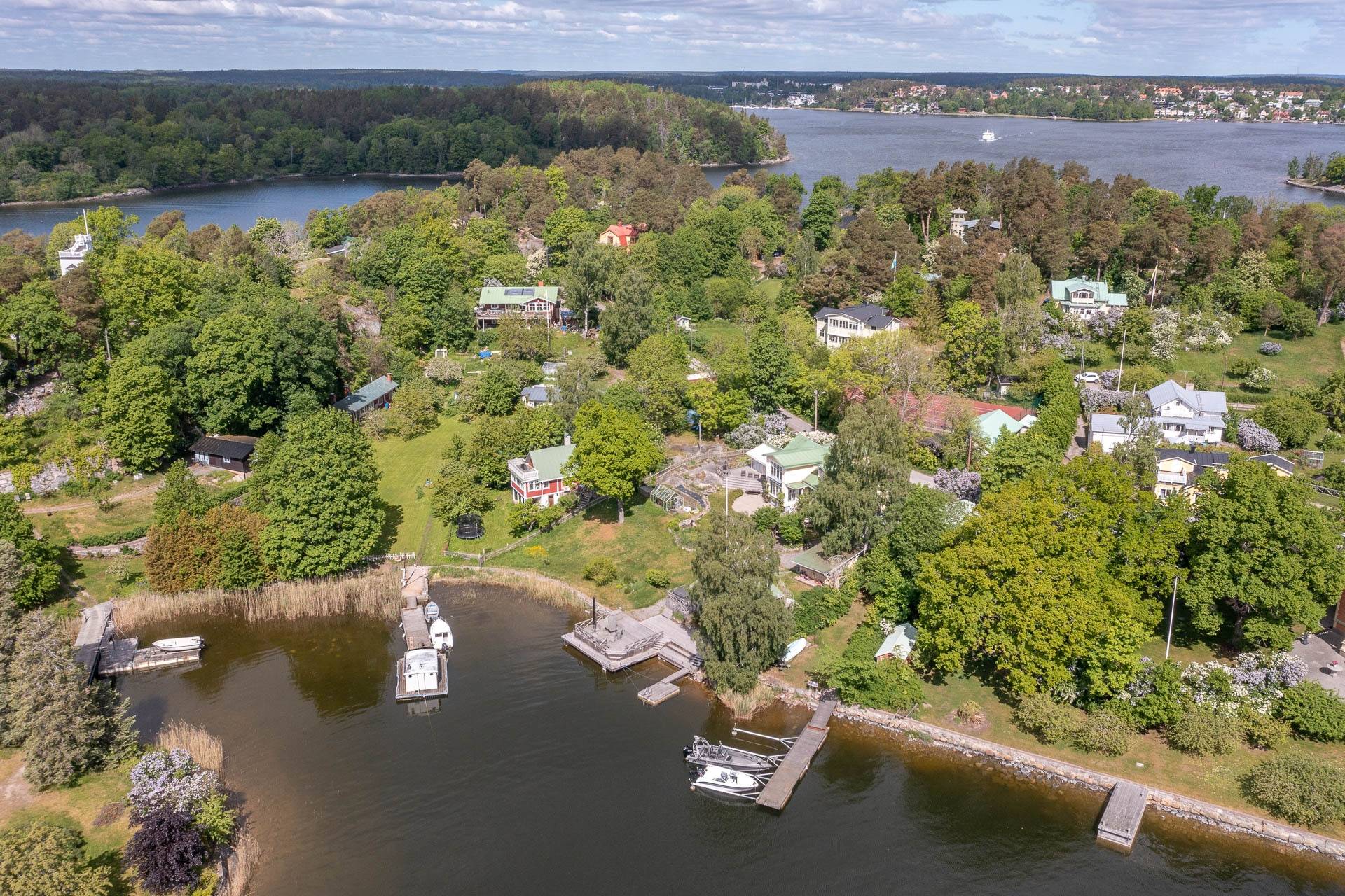 8 rum vinterbonat fritidshus på Tynningövägen 9 Tynningö - Höganäs, Vaxholms kommun - bild 1