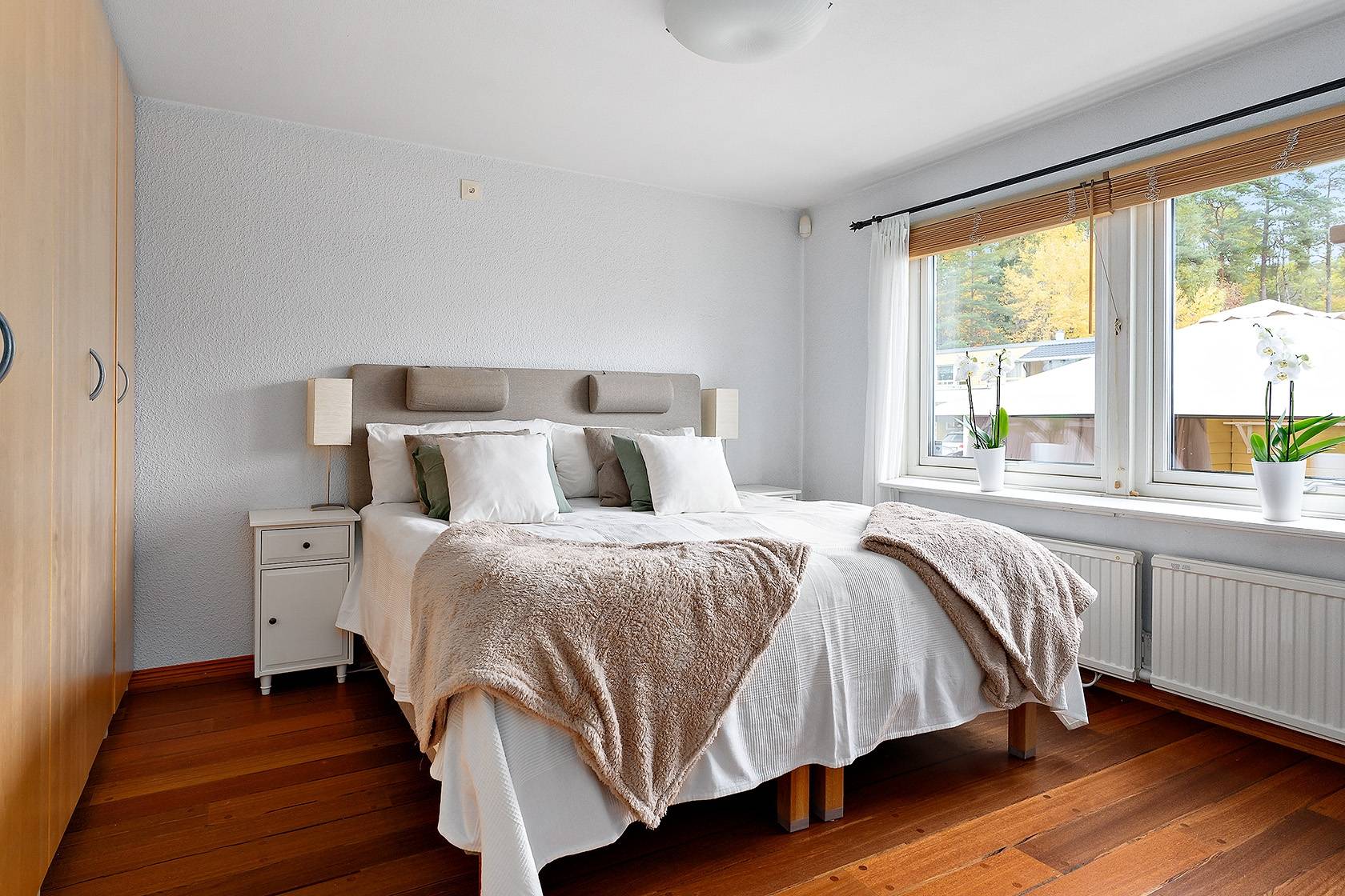 5 rum Radhus på Ljungvägen 12 Sjukyrkoberget Upplands Väsby kommun - bild 5
