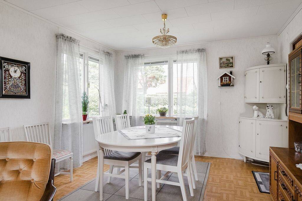 110 m² Villa på Källarbacksvägen 12 Lidköping Lidköpings kommun - bild 7