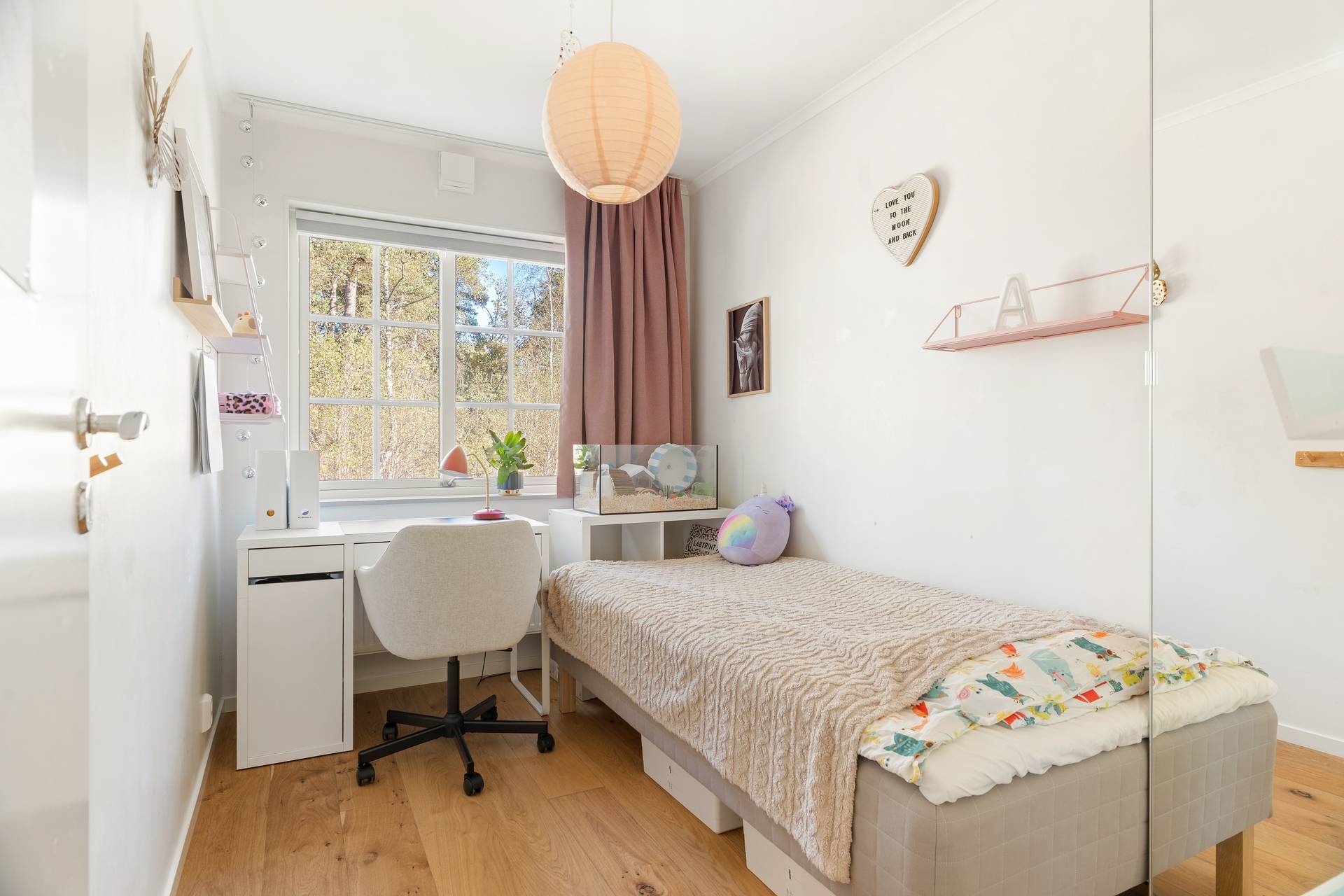 5 rum Parhus på Gropenvägen 34B Slottsskogen Håbo kommun - bild 22