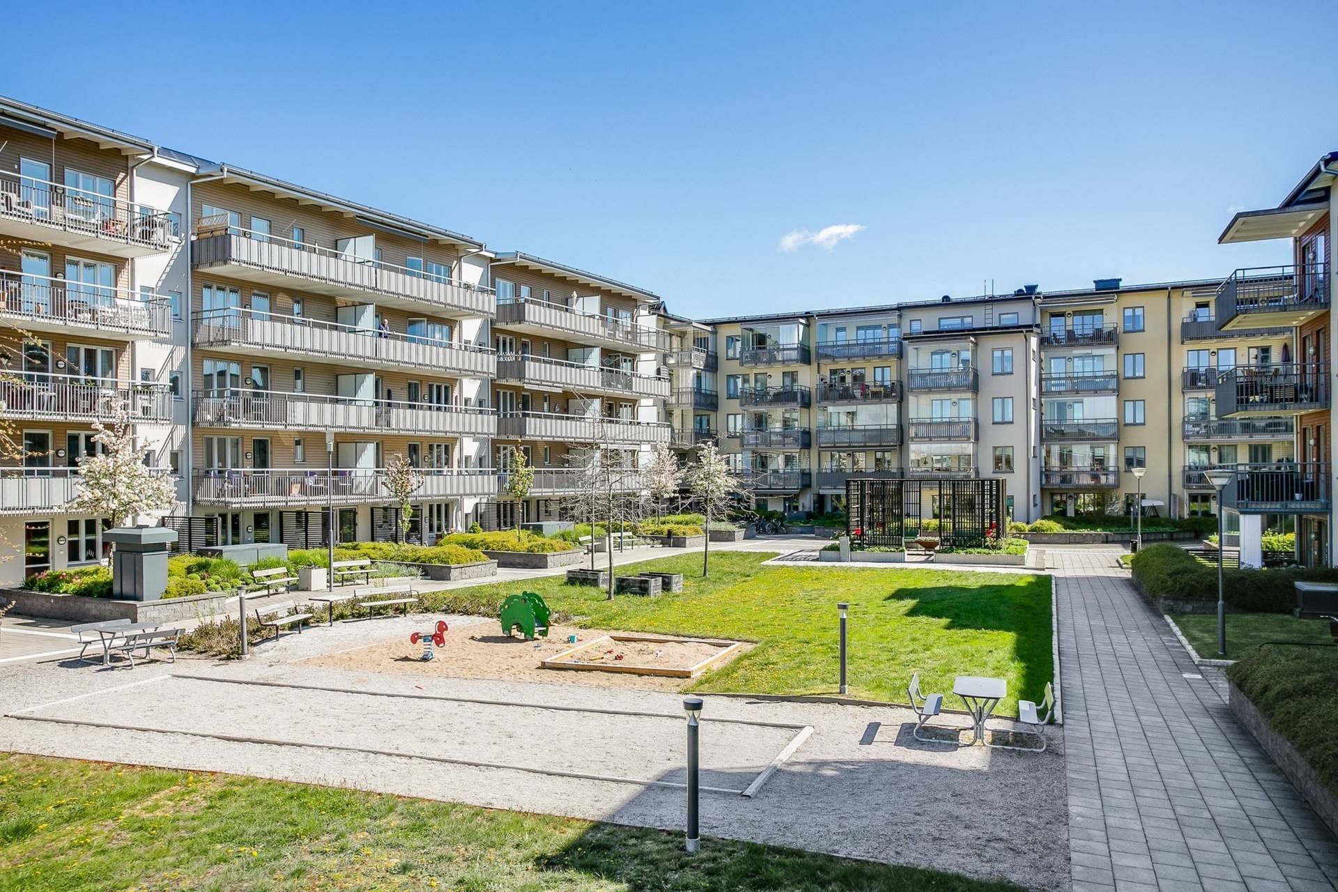4 rum Lägenhet på Hertig Karls Allé 13 Vasastan Örebro kommun - bild 25