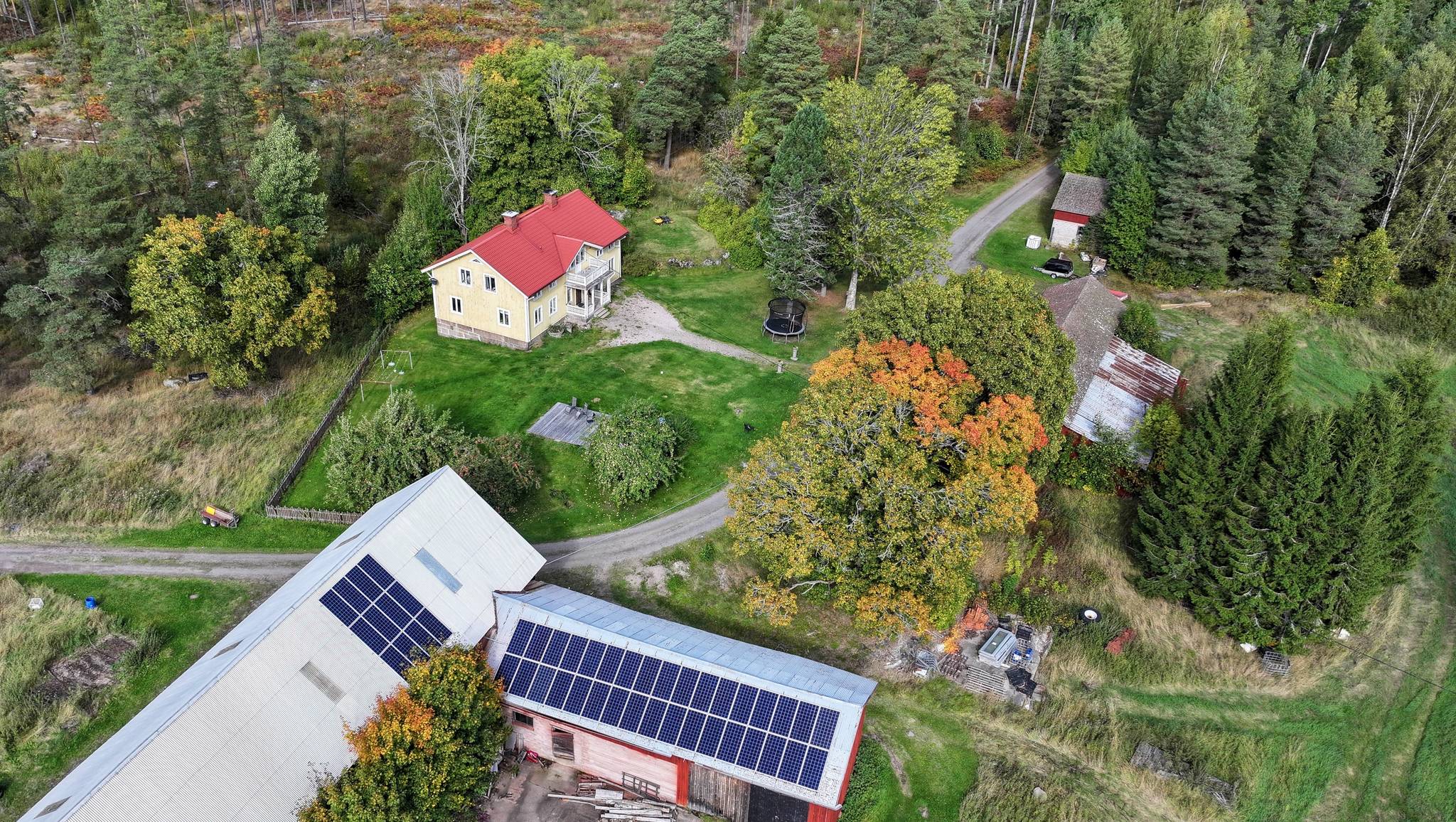 7 rum Gård/skog på Åby 622 Tärnsjö Heby kommun - bild 1