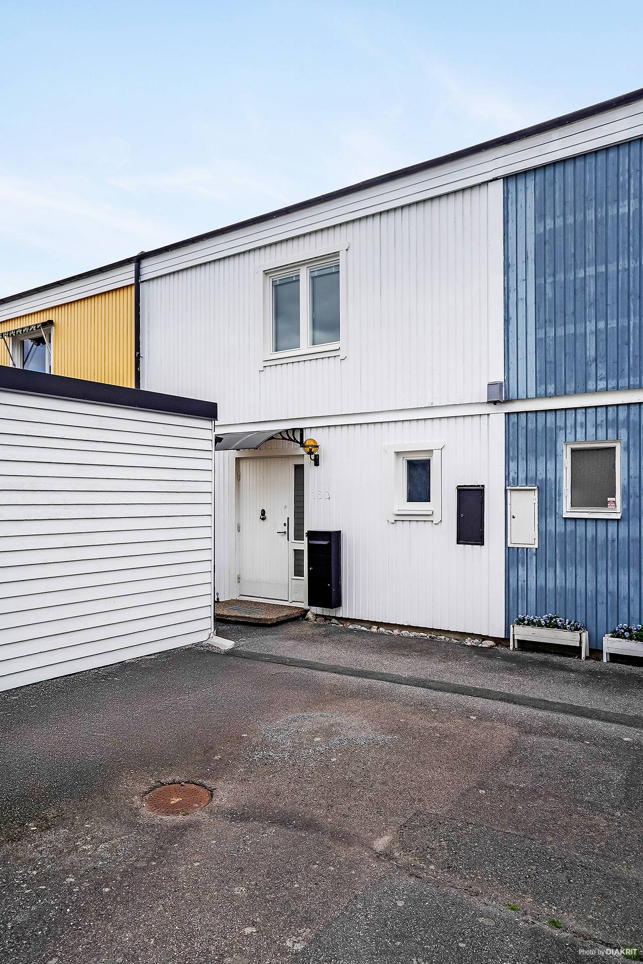 3 rum Radhus på Albert Målares väg 16D Täby Kyrkby Täby kommun - bild 3
