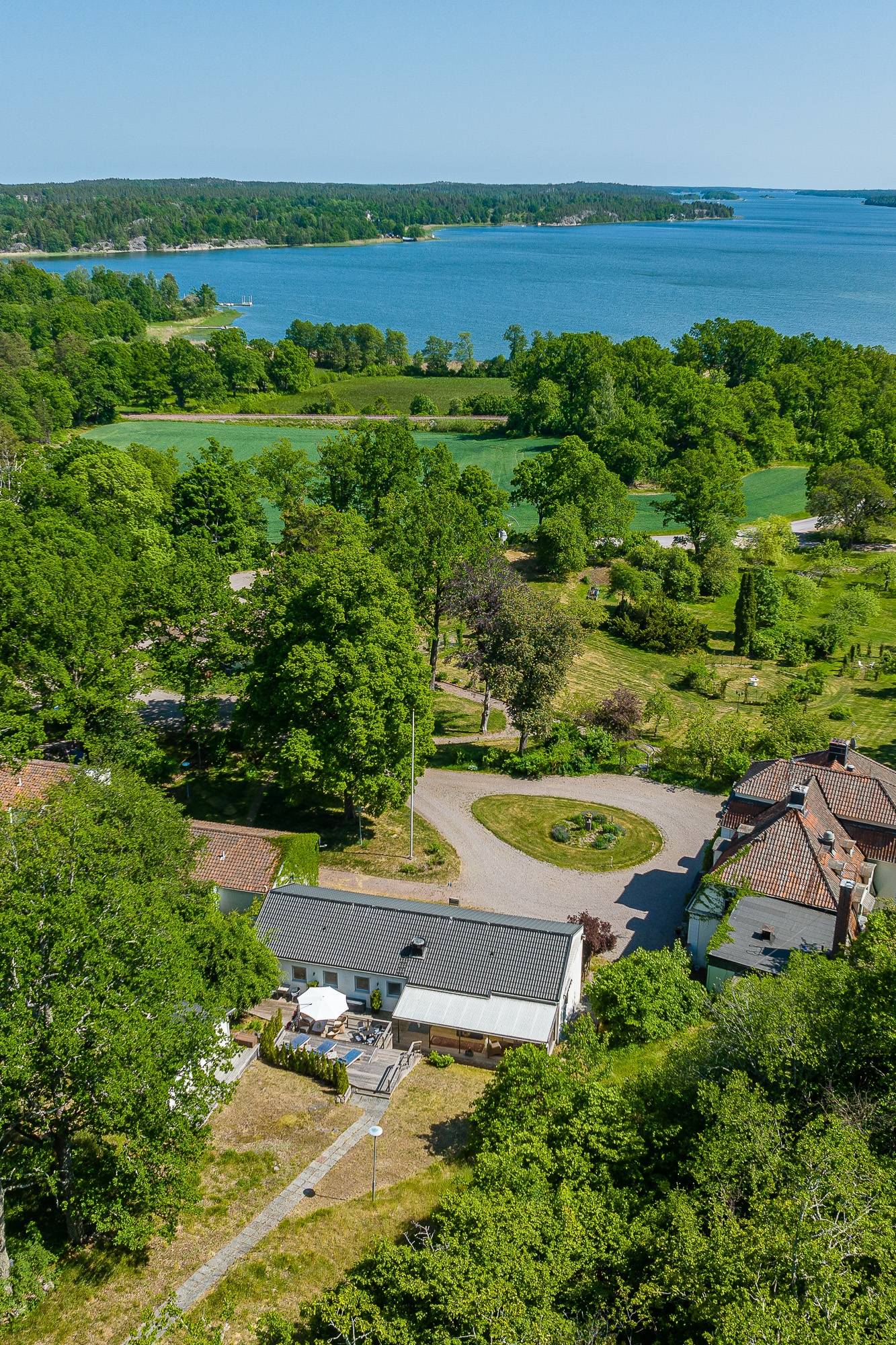 220 m² Villa på Linnéavägen 6D Gamleby Västerviks kommun - bild 3