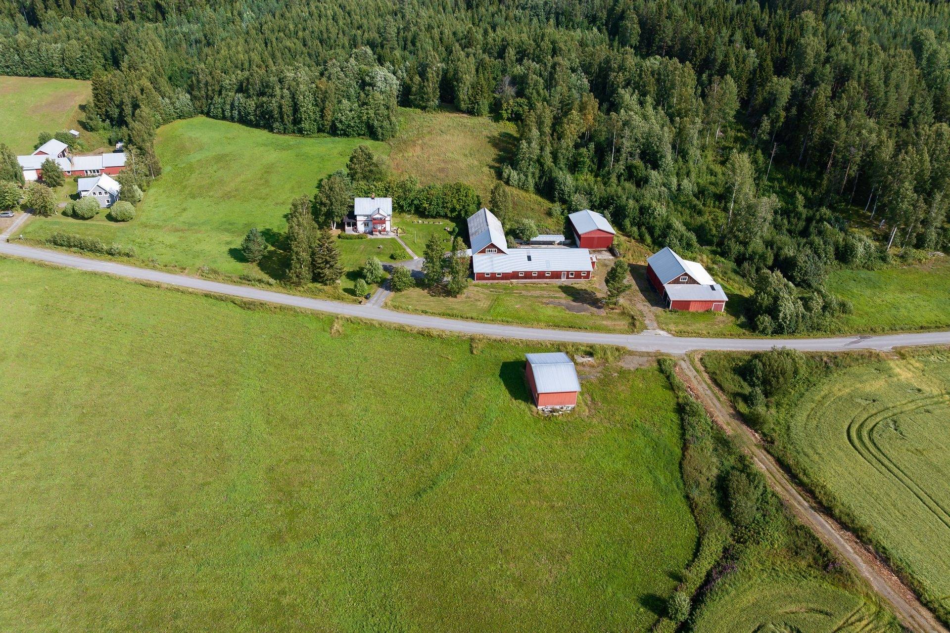 gård med jordbruk på Klutmark 317 Klutmark, Skellefteå kommun - bild 1