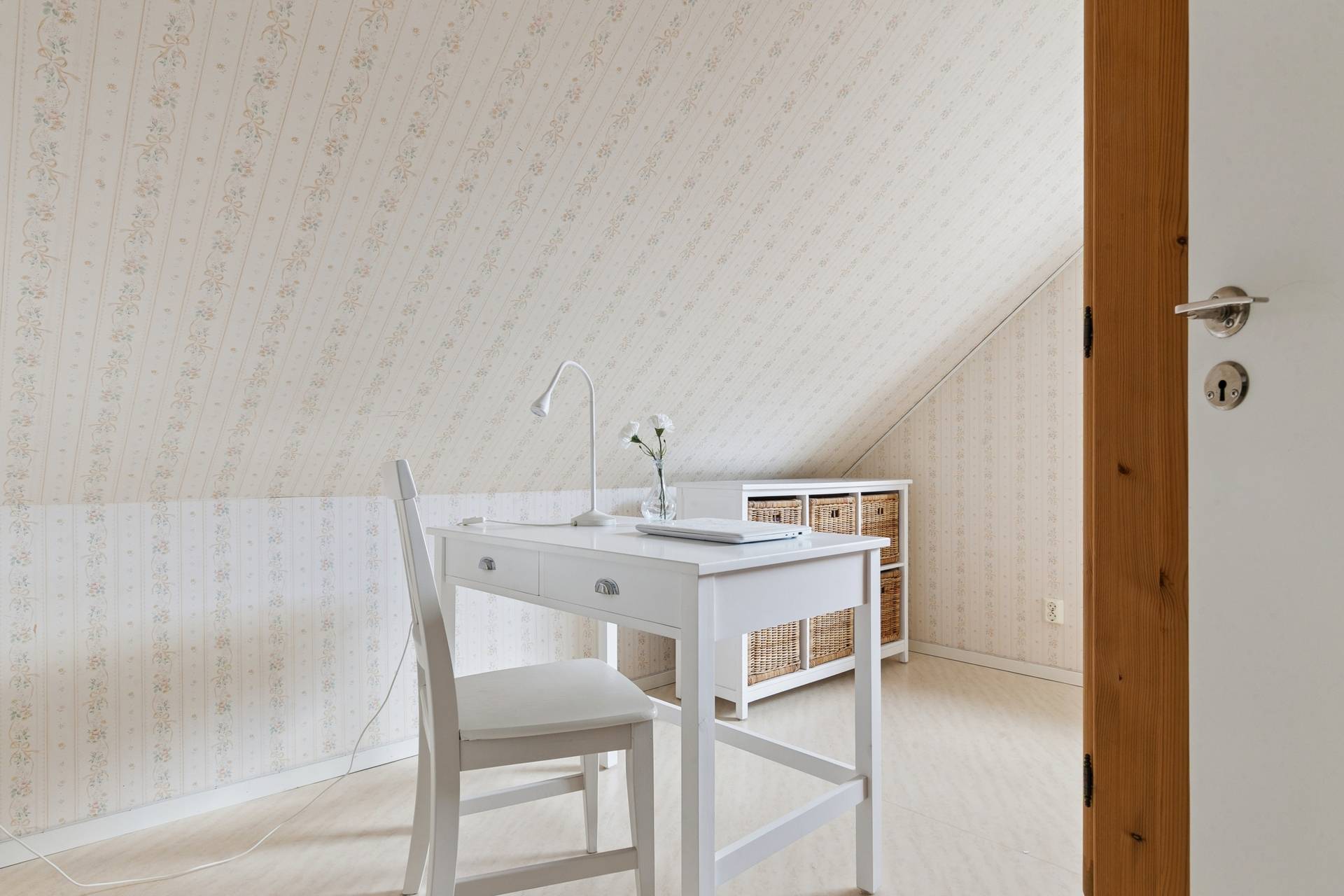 6 rum Villa på Tistelvägen 38 Vendelsö Haninge kommun - bild 46
