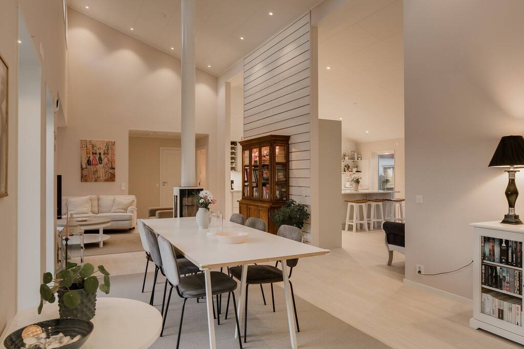 5 rum Villa på Virvelvindsvägen 12 Sjölunda Lidköpings kommun - bild 14