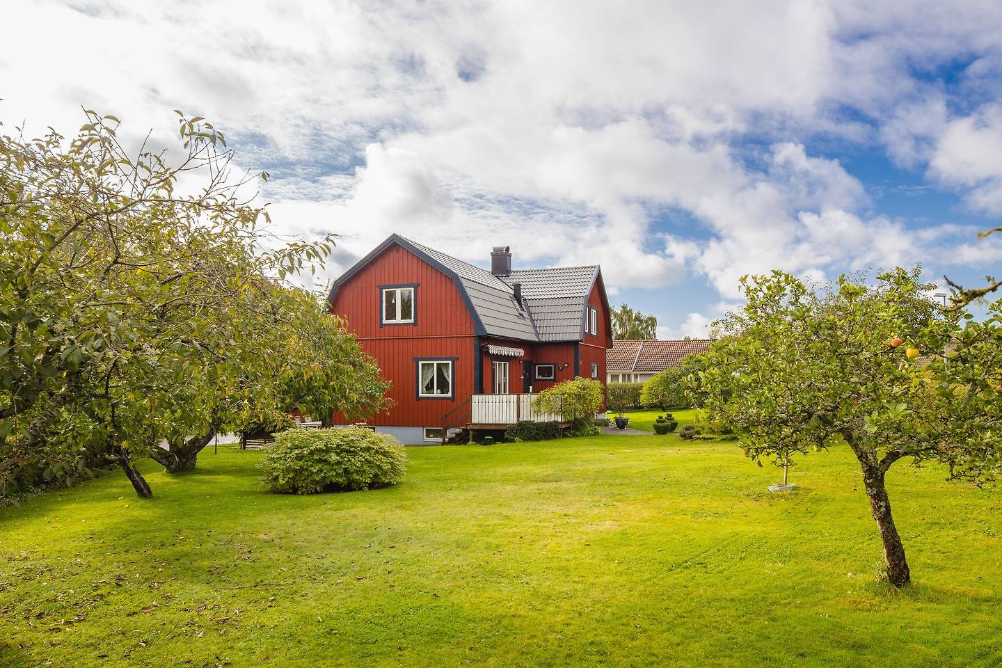 5 rum Villa på Åsegapsvägen 25 Lidköping Norr Lidköpings kommun - bild 2