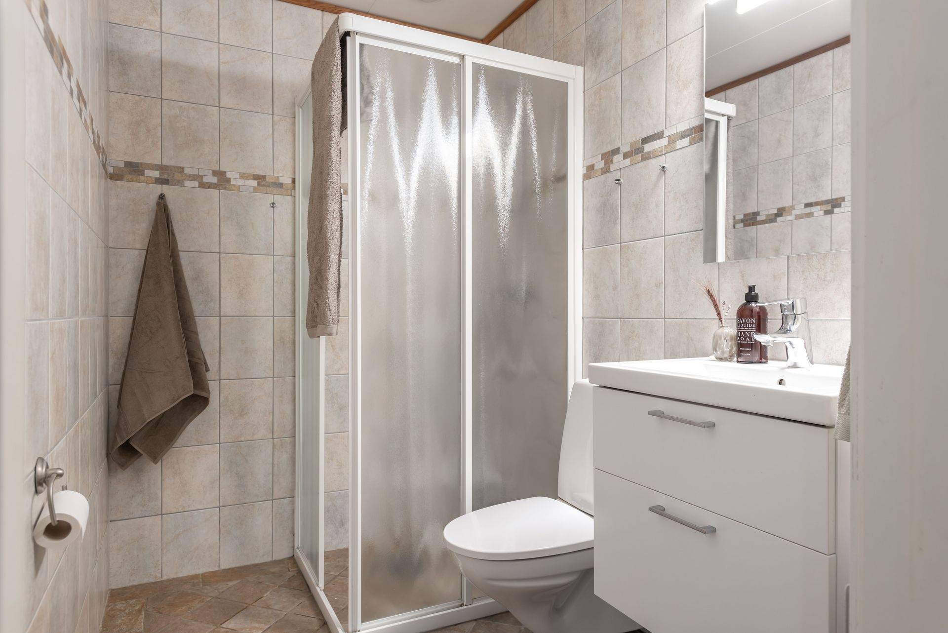 8 rum Villa på Stenlundavägen 15A Örebro Örebro kommun - bild 26