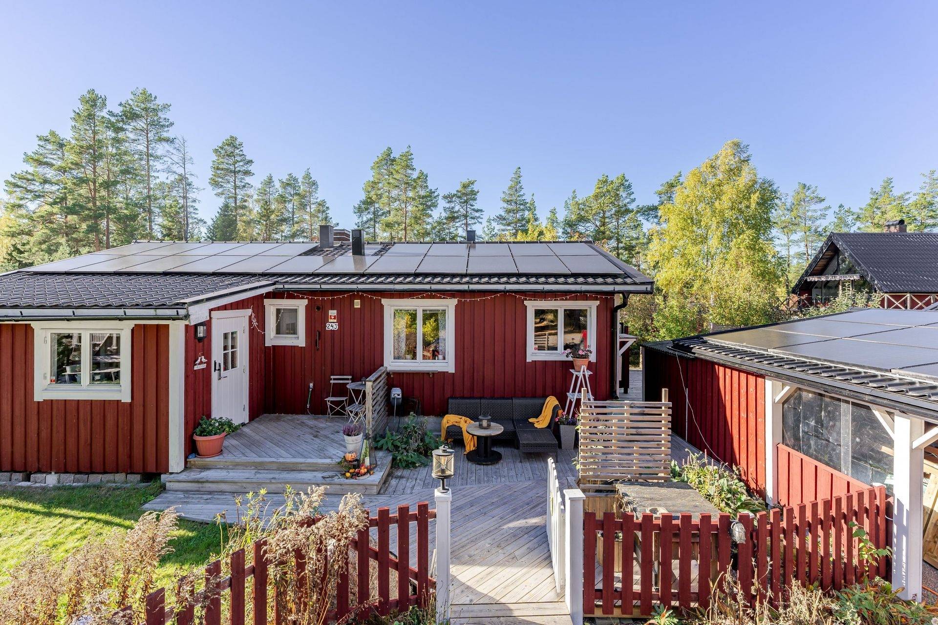 5 rum fritidshus på Lilljungfrustigen 243 Långsand, Älvkarleby kommun - bild 1