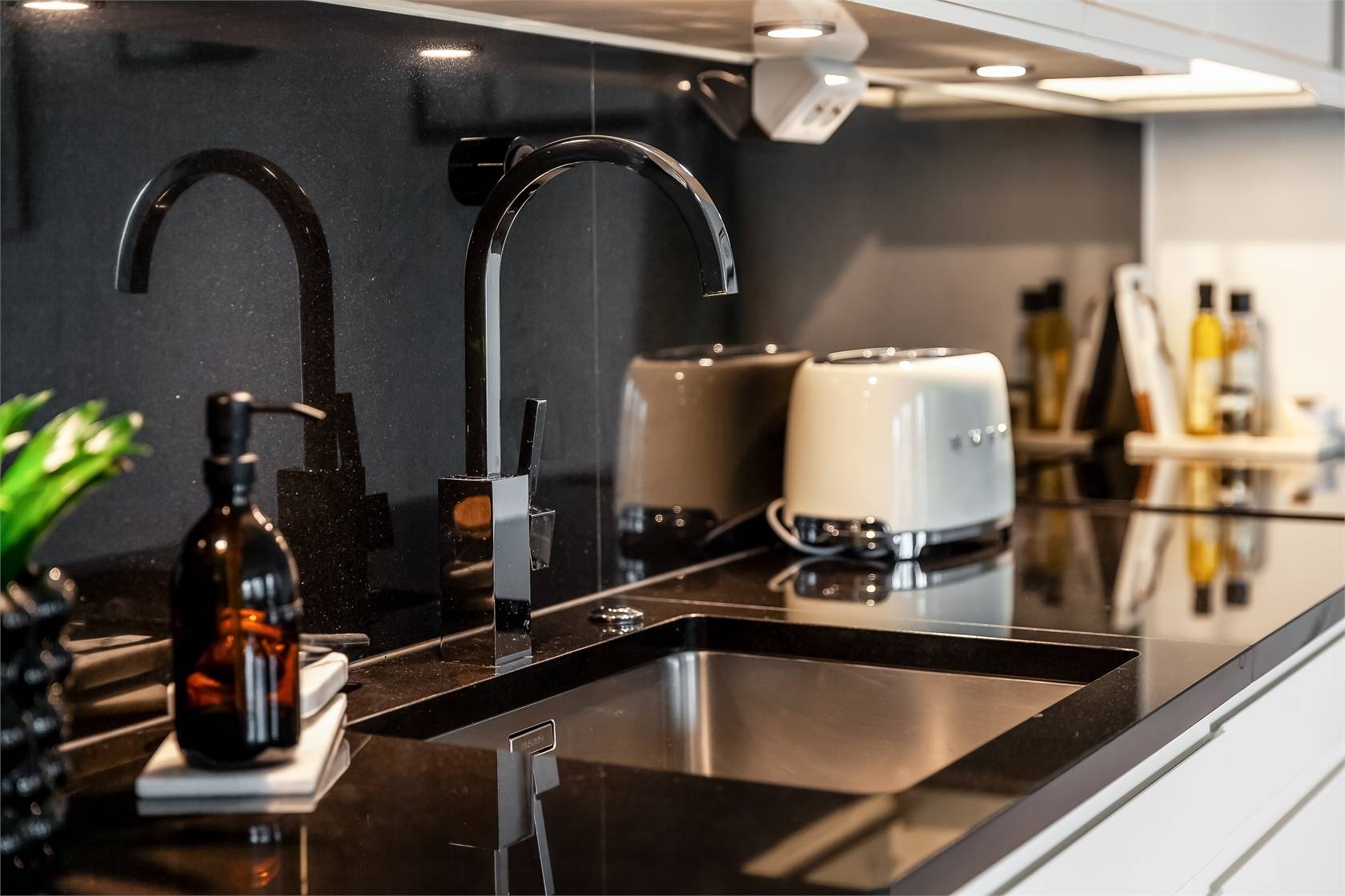 2 rum lägenhet på Karlslundsvägen 14 Nya Barkarbystaden, Järfälla kommun - bild 4