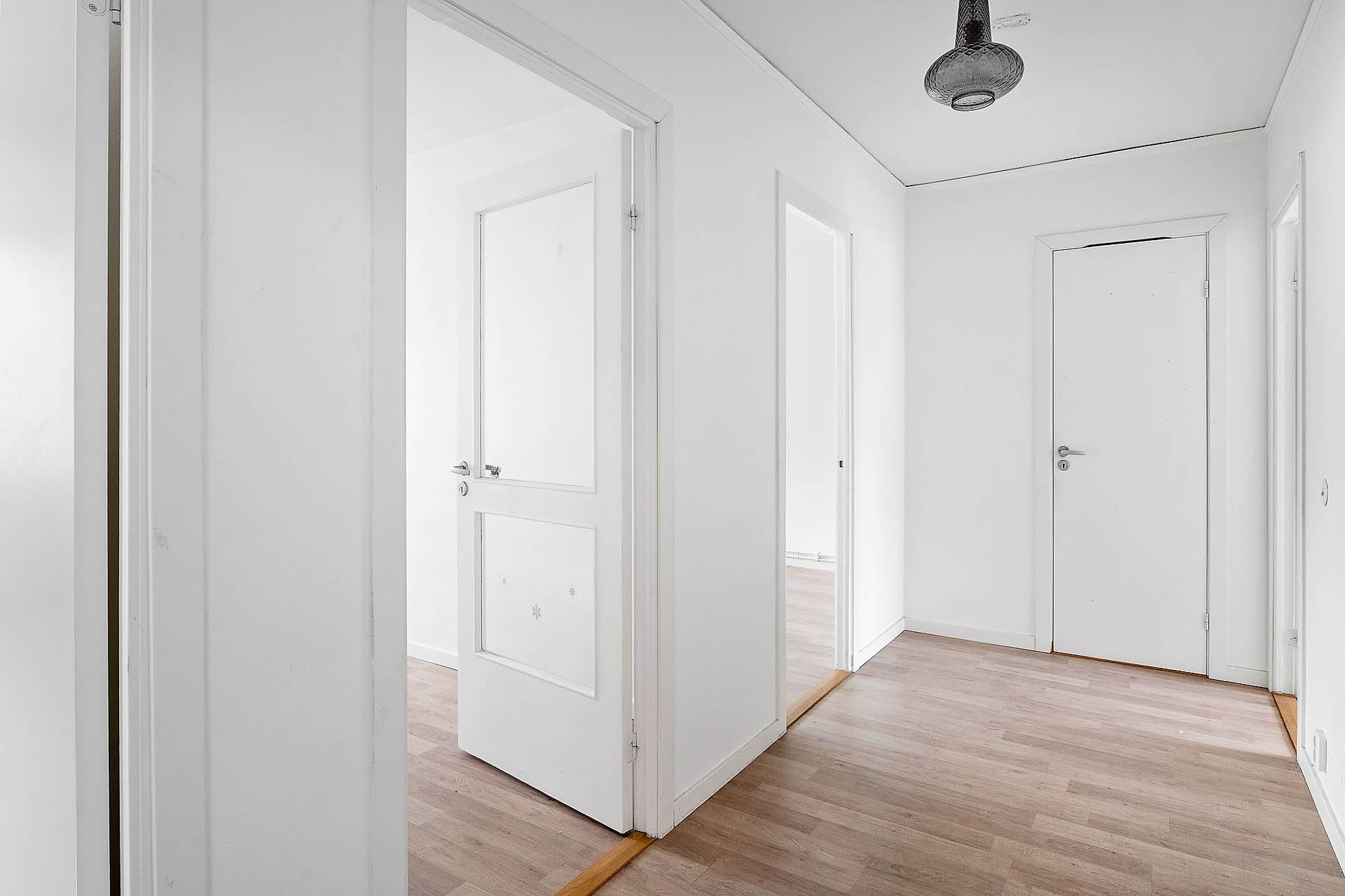 3 rum lägenhet på Kavallerigatan 61 Centrala Väsby, Upplands Väsby kommun - bild 2