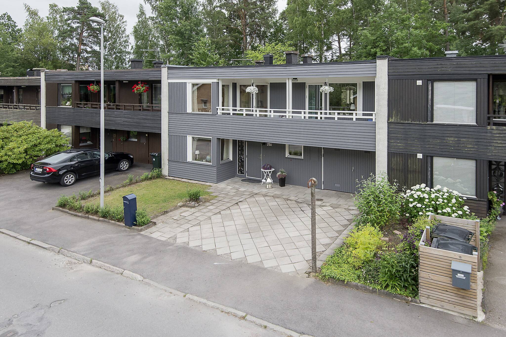 6 rum Radhus på Hallbergagatan 25A Enebymo Hallberga Norrköpings kommun - bild 3