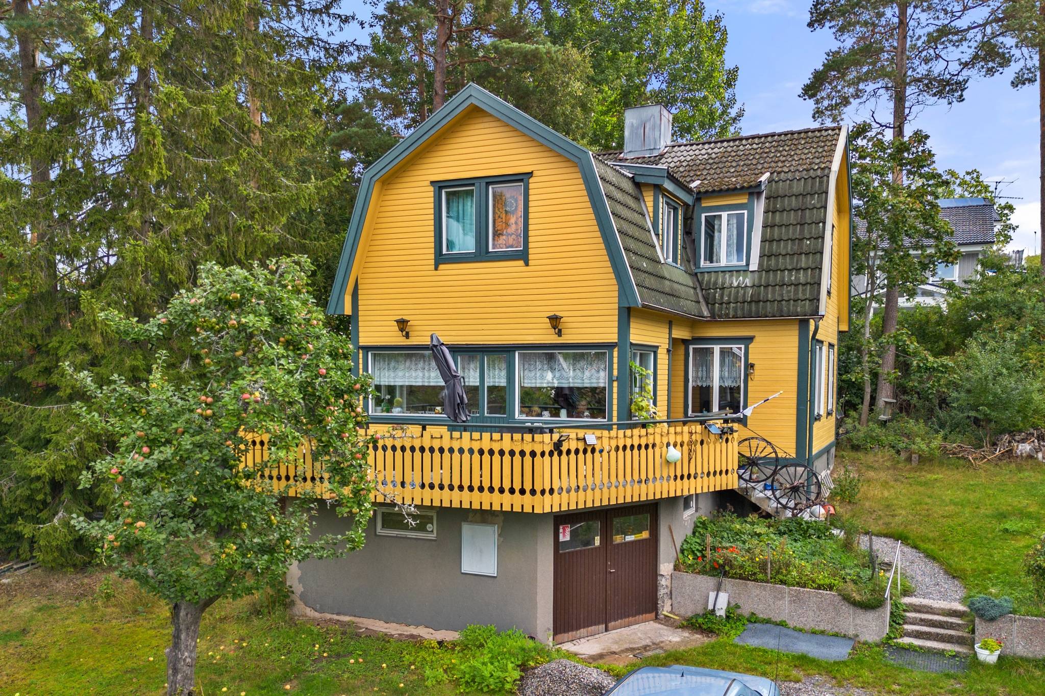 6 rum villa på Tallkottsvägen 12 Älta - Lovisedal, Nacka kommun - bild 1
