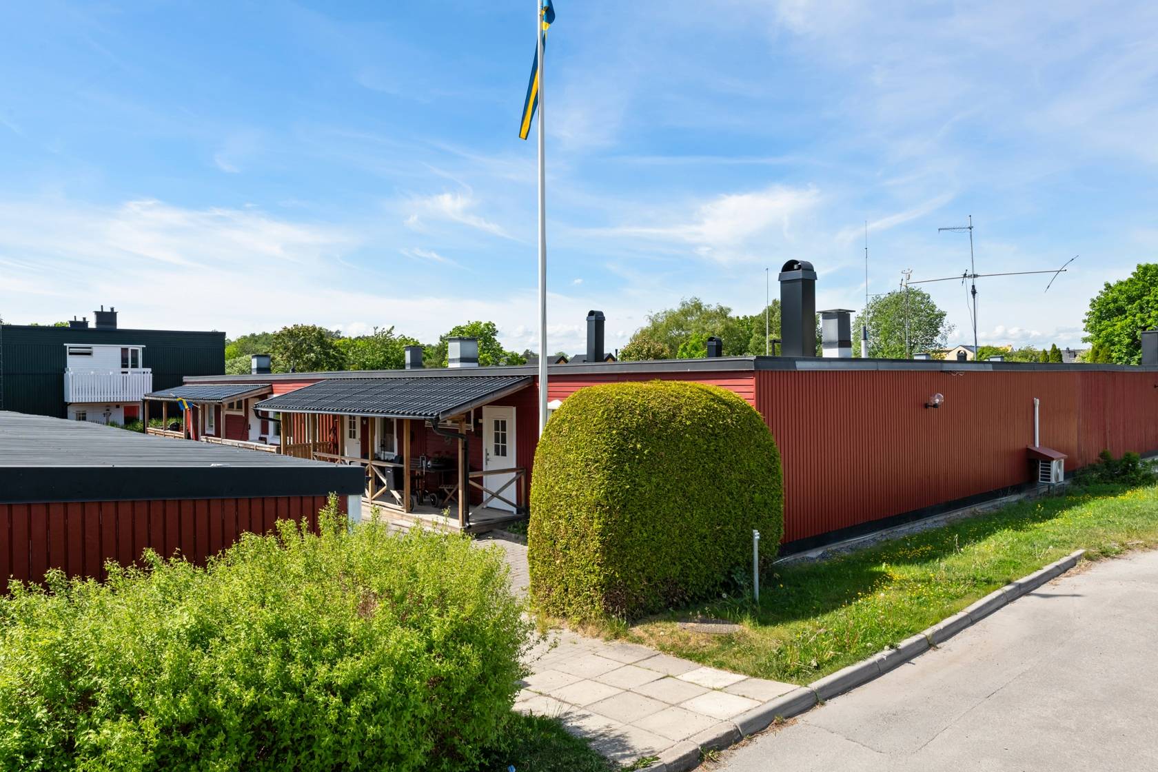 5 rum radhus på Söravägen 139 Åkersberga Centralt, Österåkers kommun - bild 2