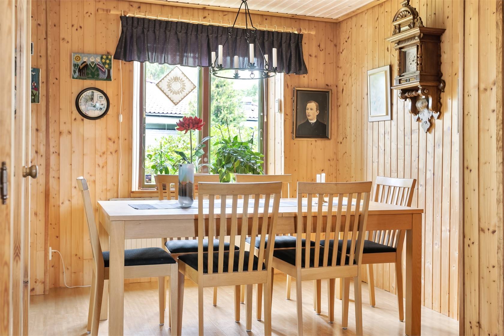 8 rum Villa på Sedelvägen 14 Skälby Järfälla kommun - bild 7