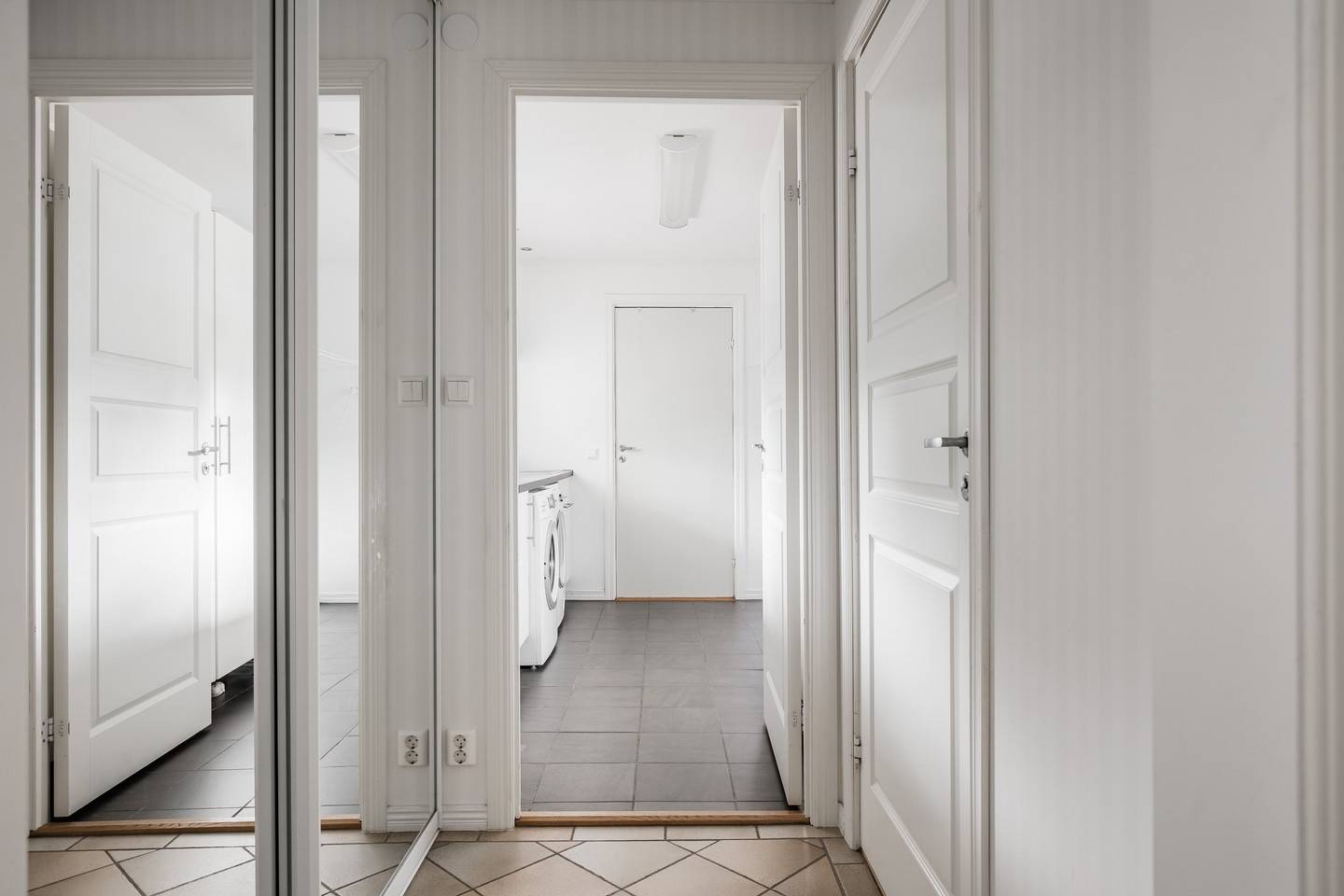 7 rum Villa på Dvärggatan 19 Häggetorp Tibro kommun - bild 16