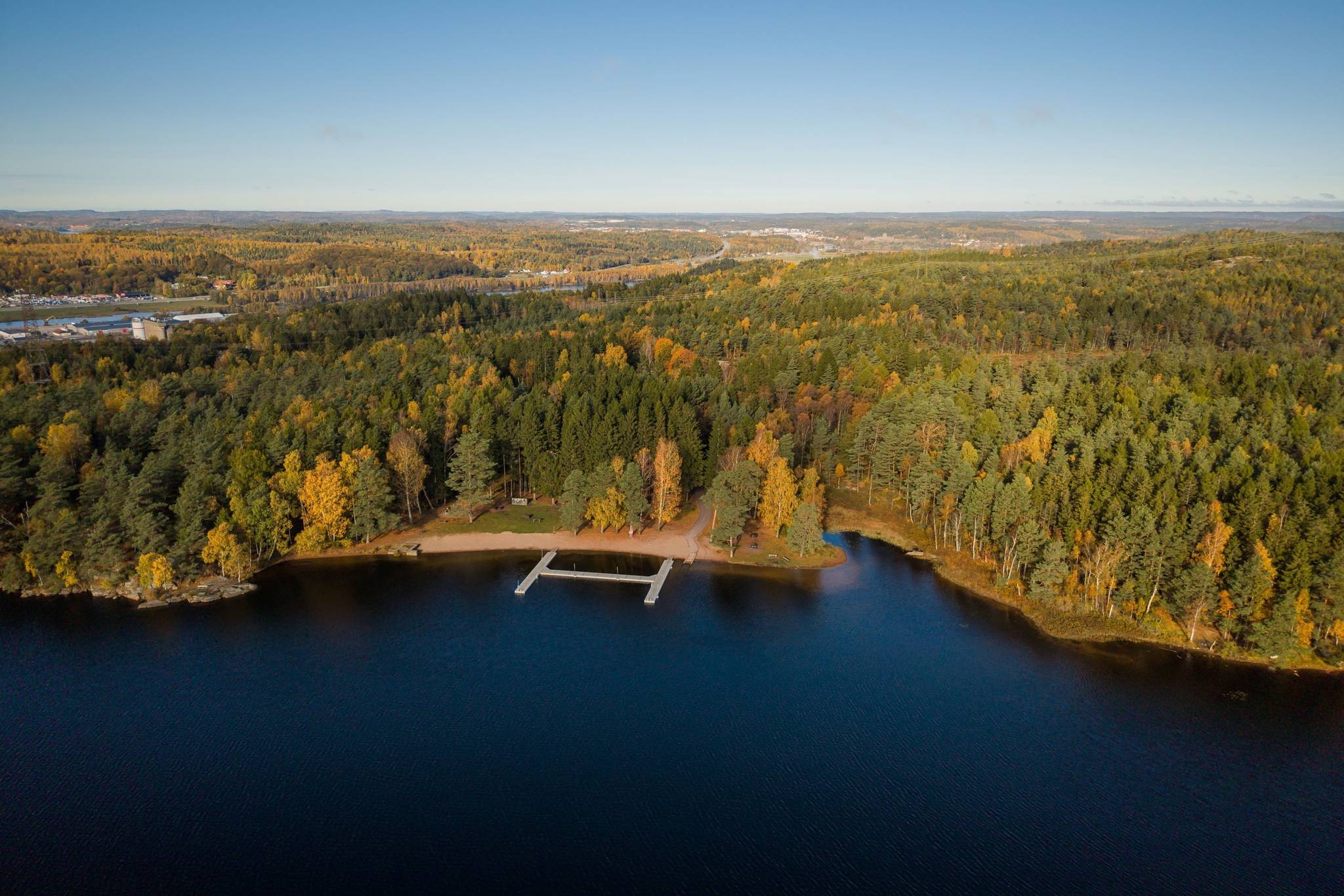 2 rum Fritidshus på Fågeldammsvägen sjötorp 1 Surte Ale kommun - bild 17