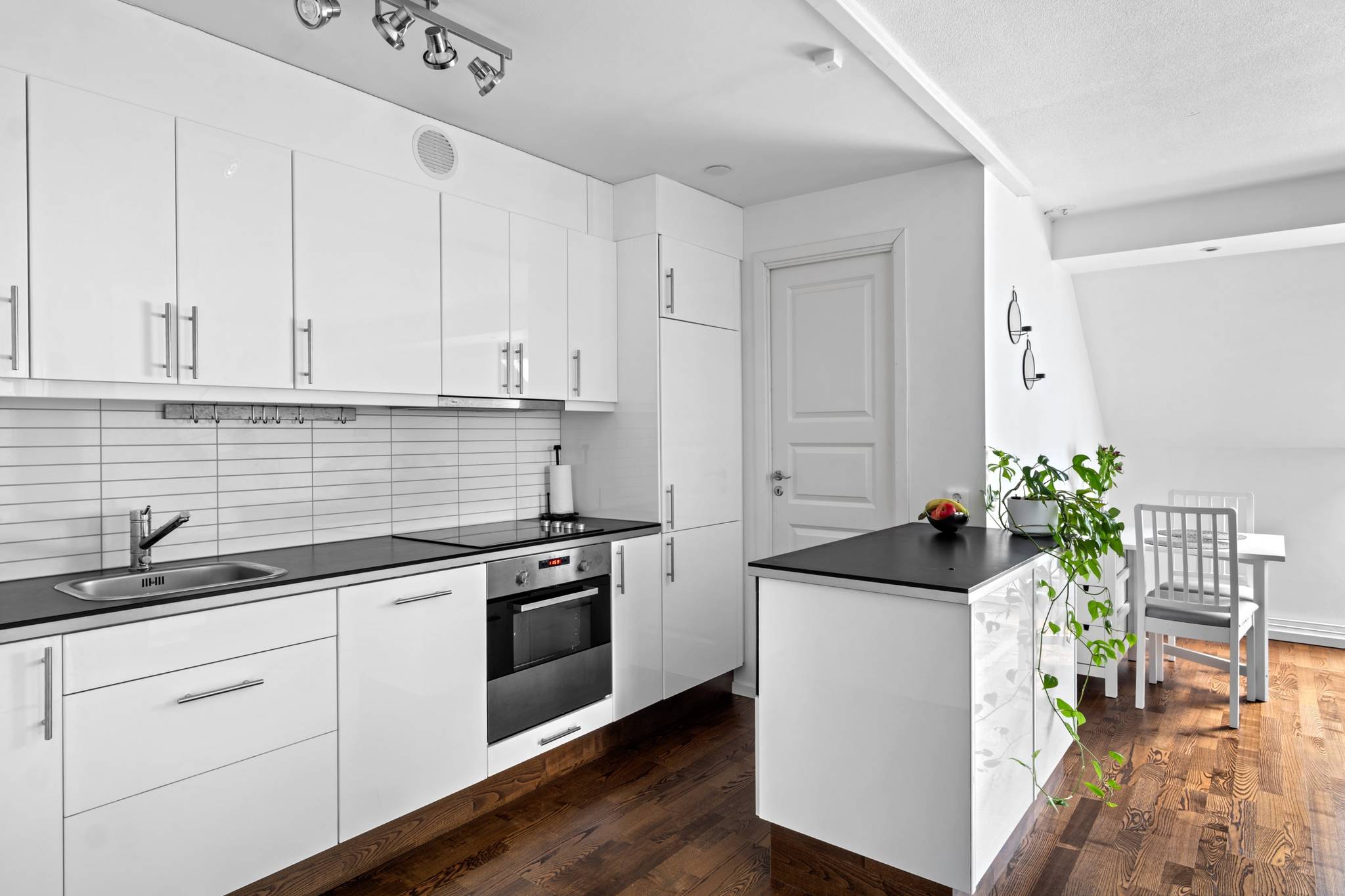 2 rum Lägenhet på Dalarövägen 8 Handen Haninge kommun - bild 9